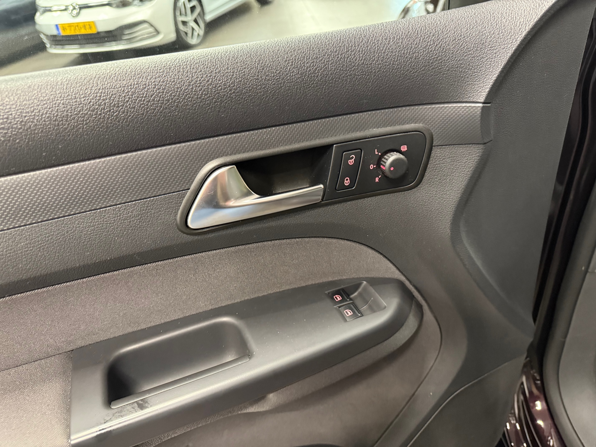 https://www.autokooy.nl//xml/images/48466742-10.JPG
