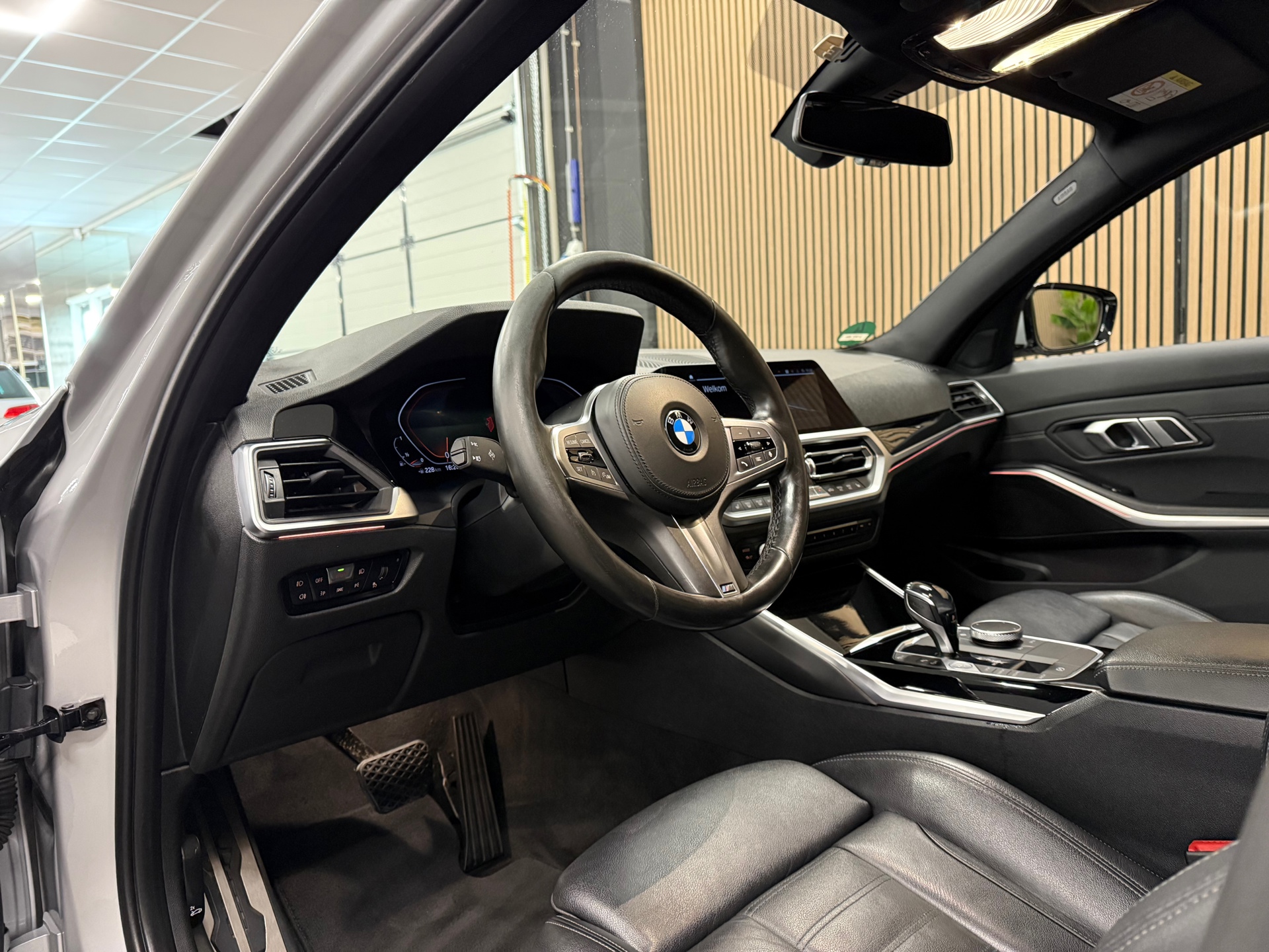 https://www.autokooy.nl//xml/images/48467108-12.JPG