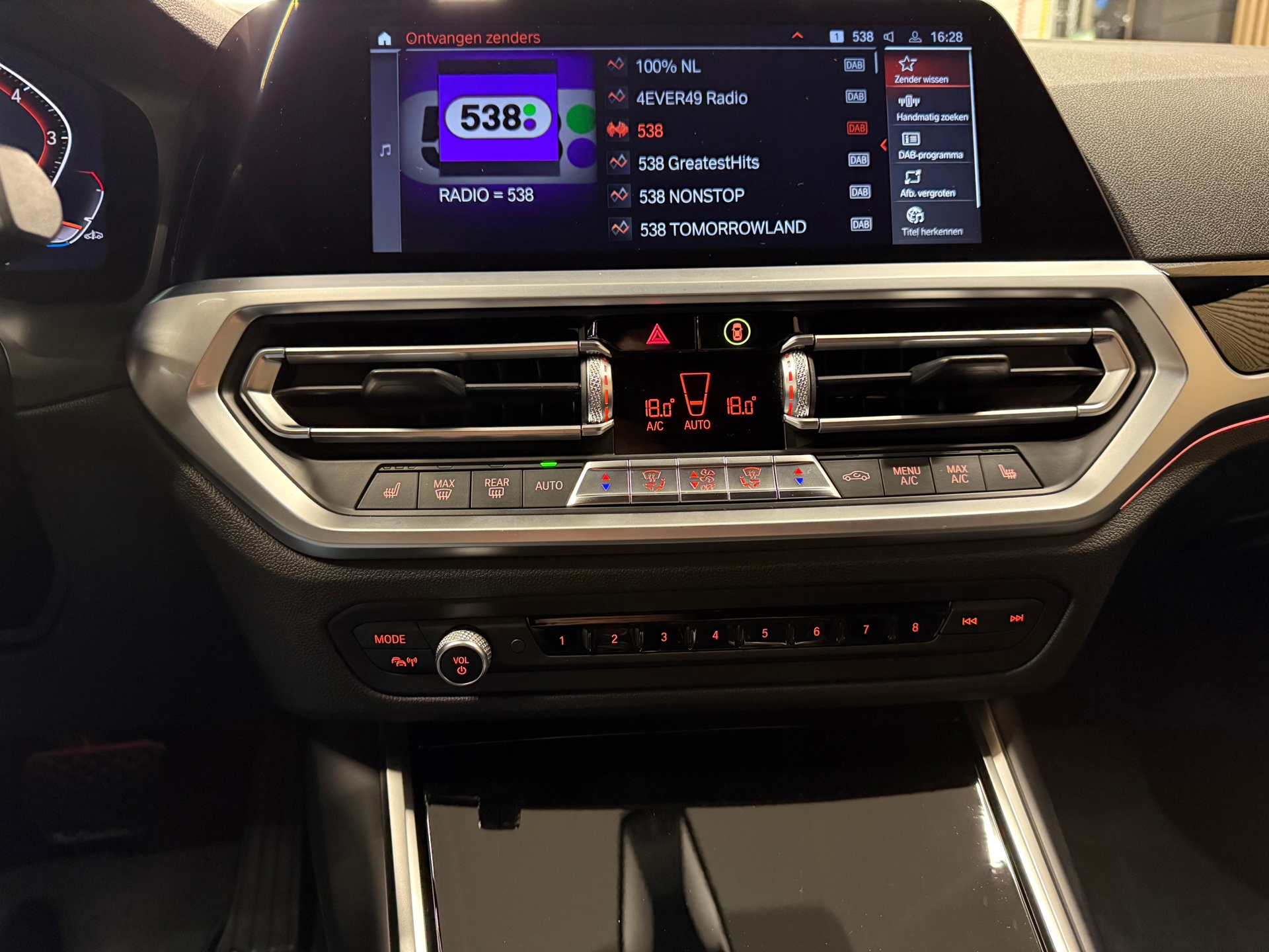 https://www.autokooy.nl//xml/images/48467108-20.JPG