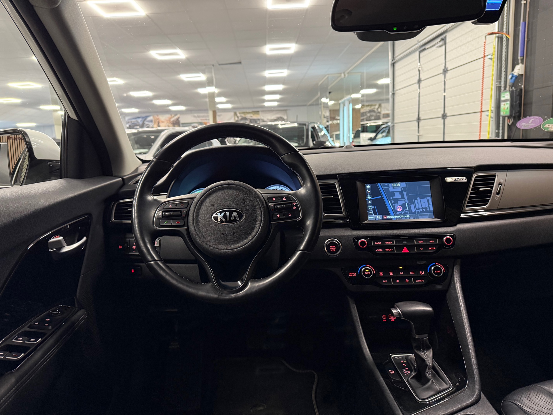 https://www.autokooy.nl//xml/images/48467171-22.JPG