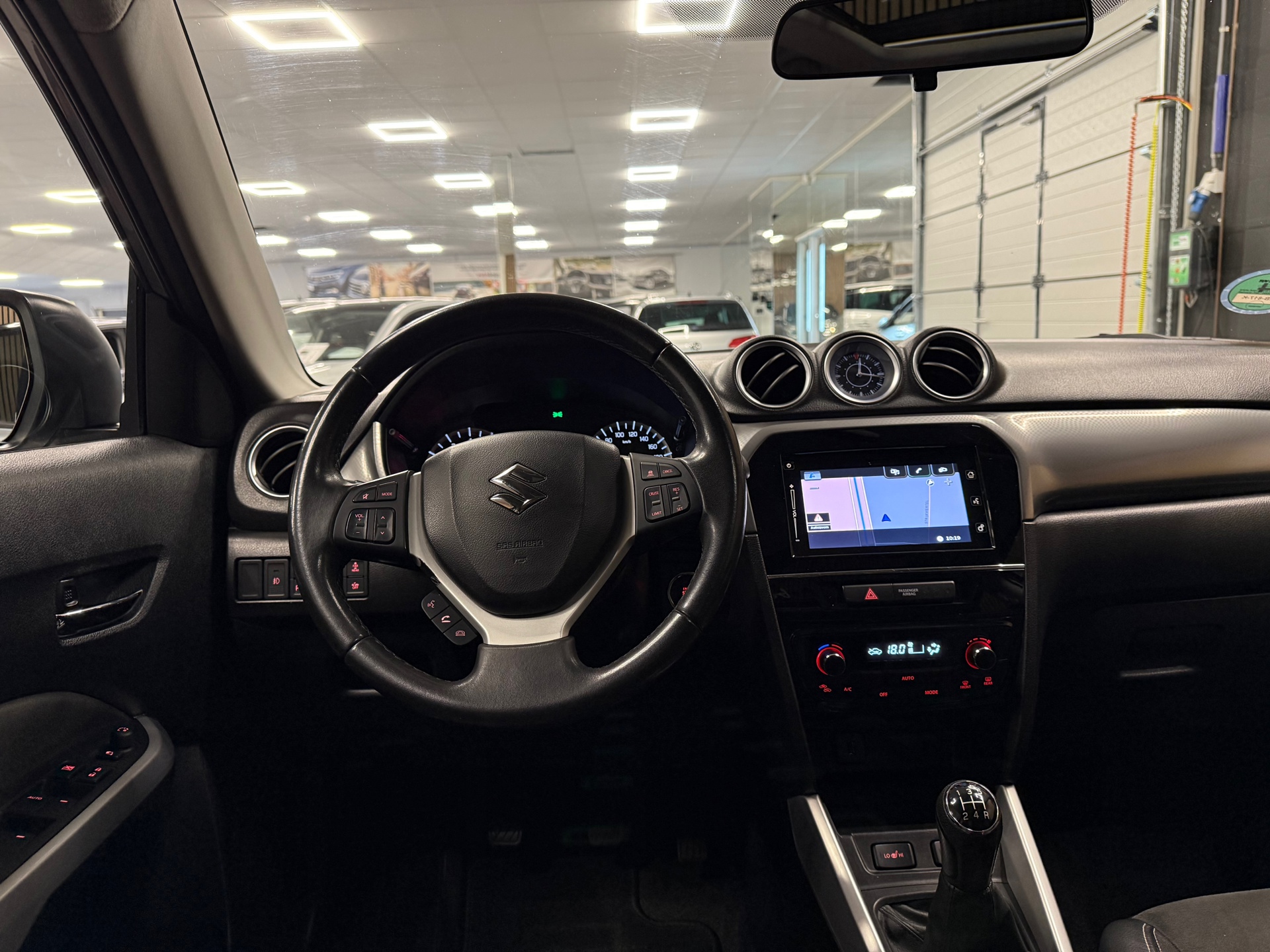 https://www.autokooy.nl//xml/images/48495939-20.JPG