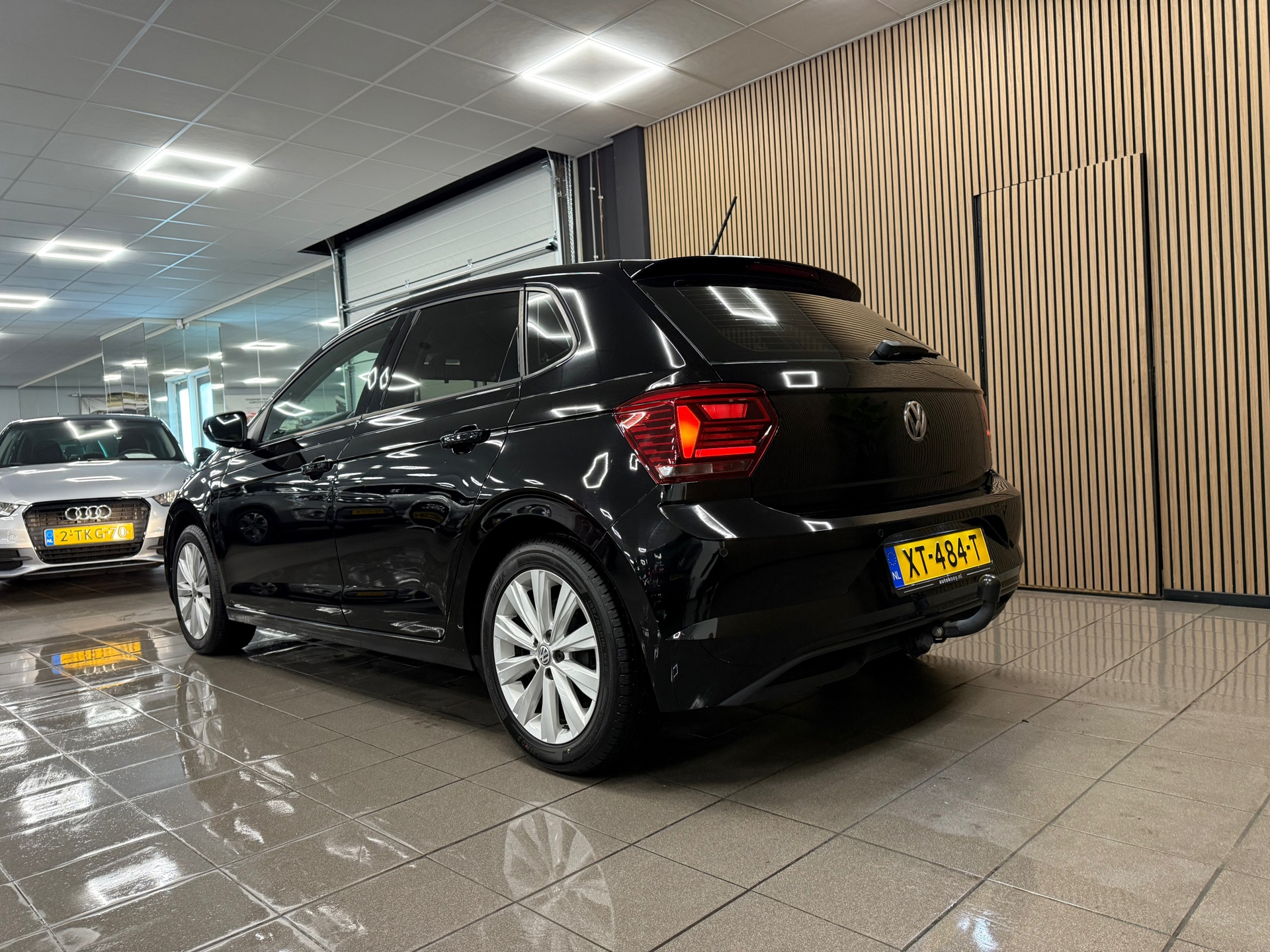 https://www.autokooy.nl//xml/images/48566339-3.JPG