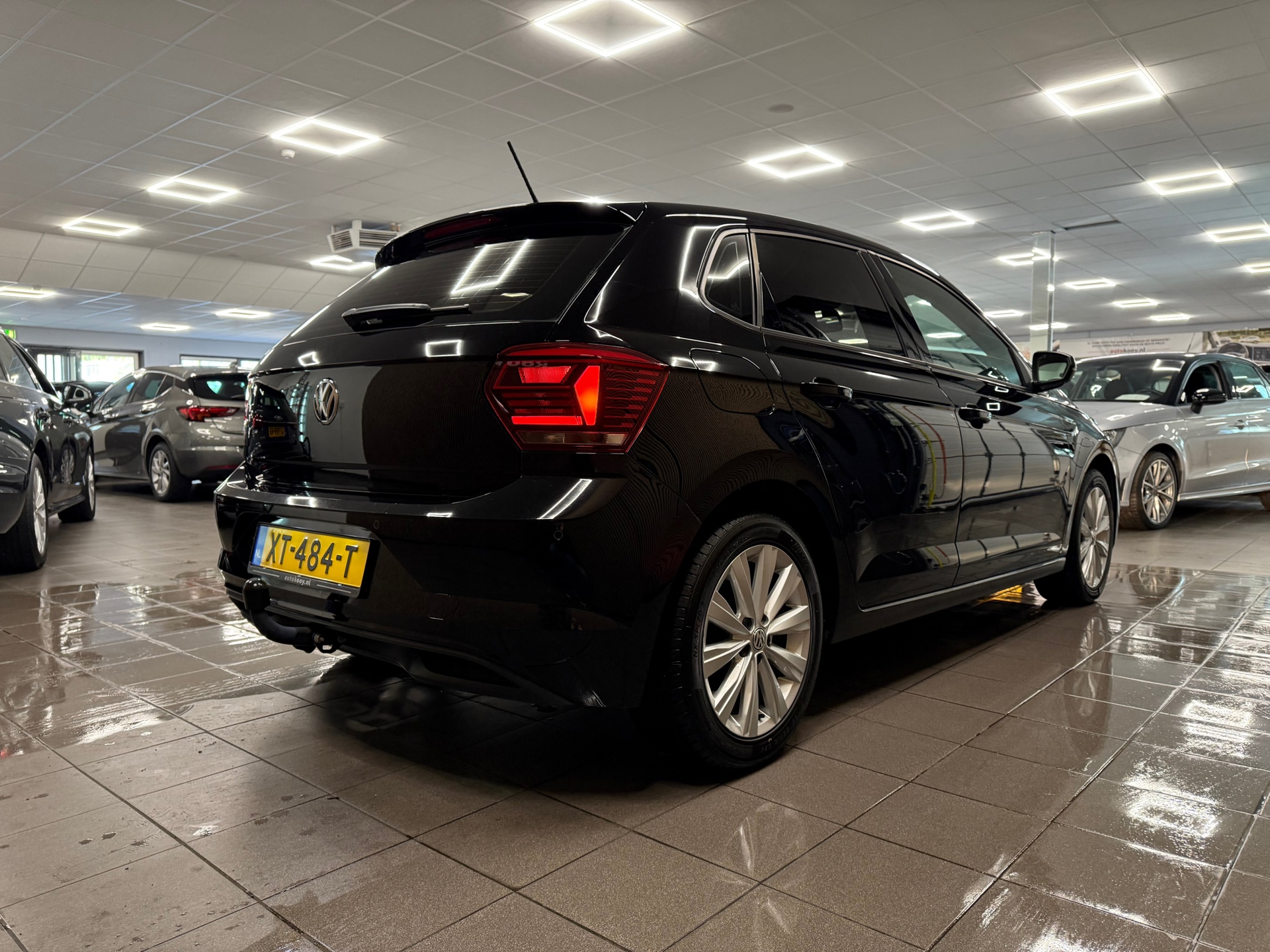 https://www.autokooy.nl//xml/images/48566339-6.JPG