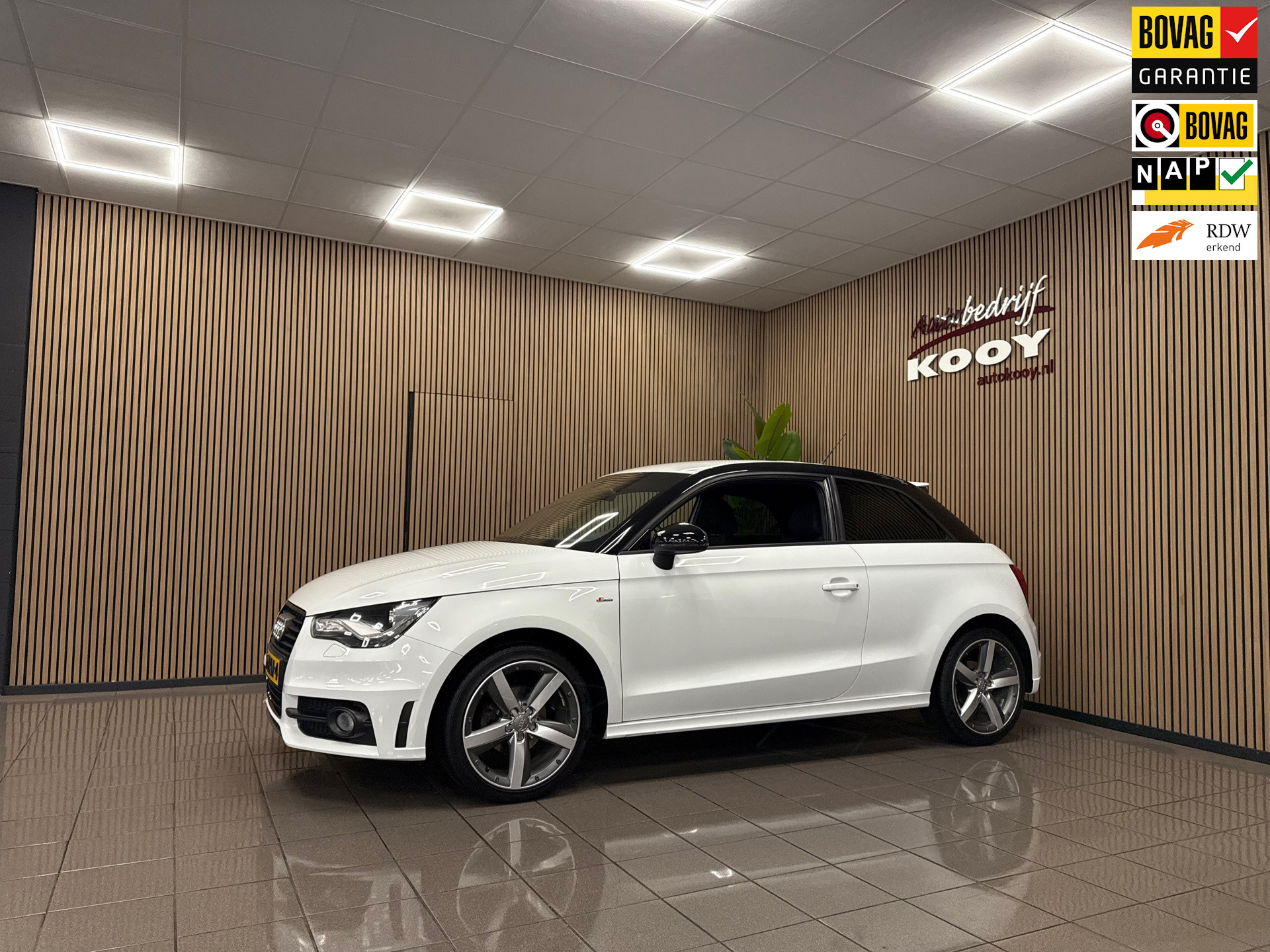 Audi A1 1.2 TFSI S-Line * 1e Eig / Dealer onderhouden / Xenon / Navigatie / NL Auto *
