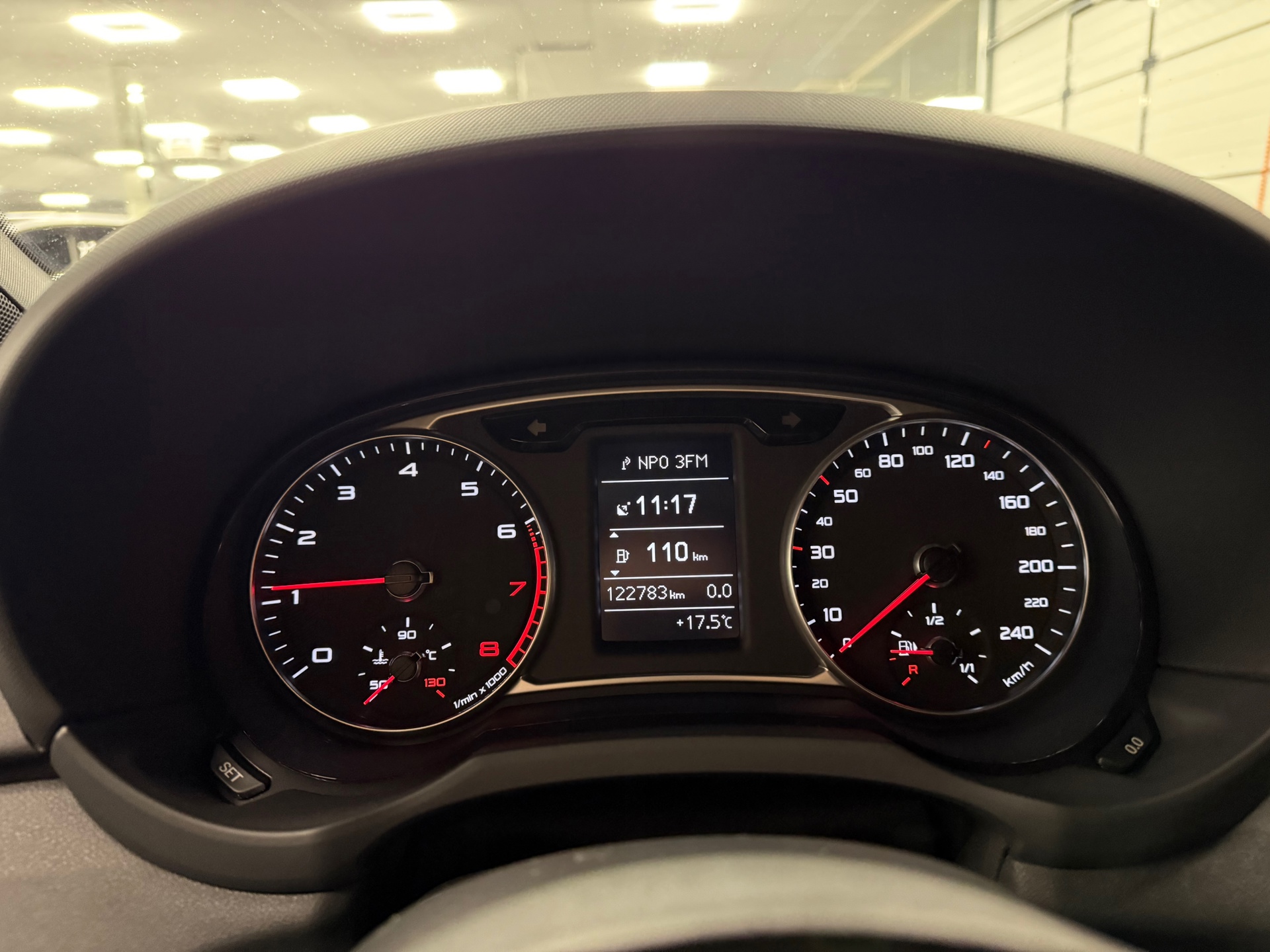 https://www.autokooy.nl//xml/images/48566893-15.JPG