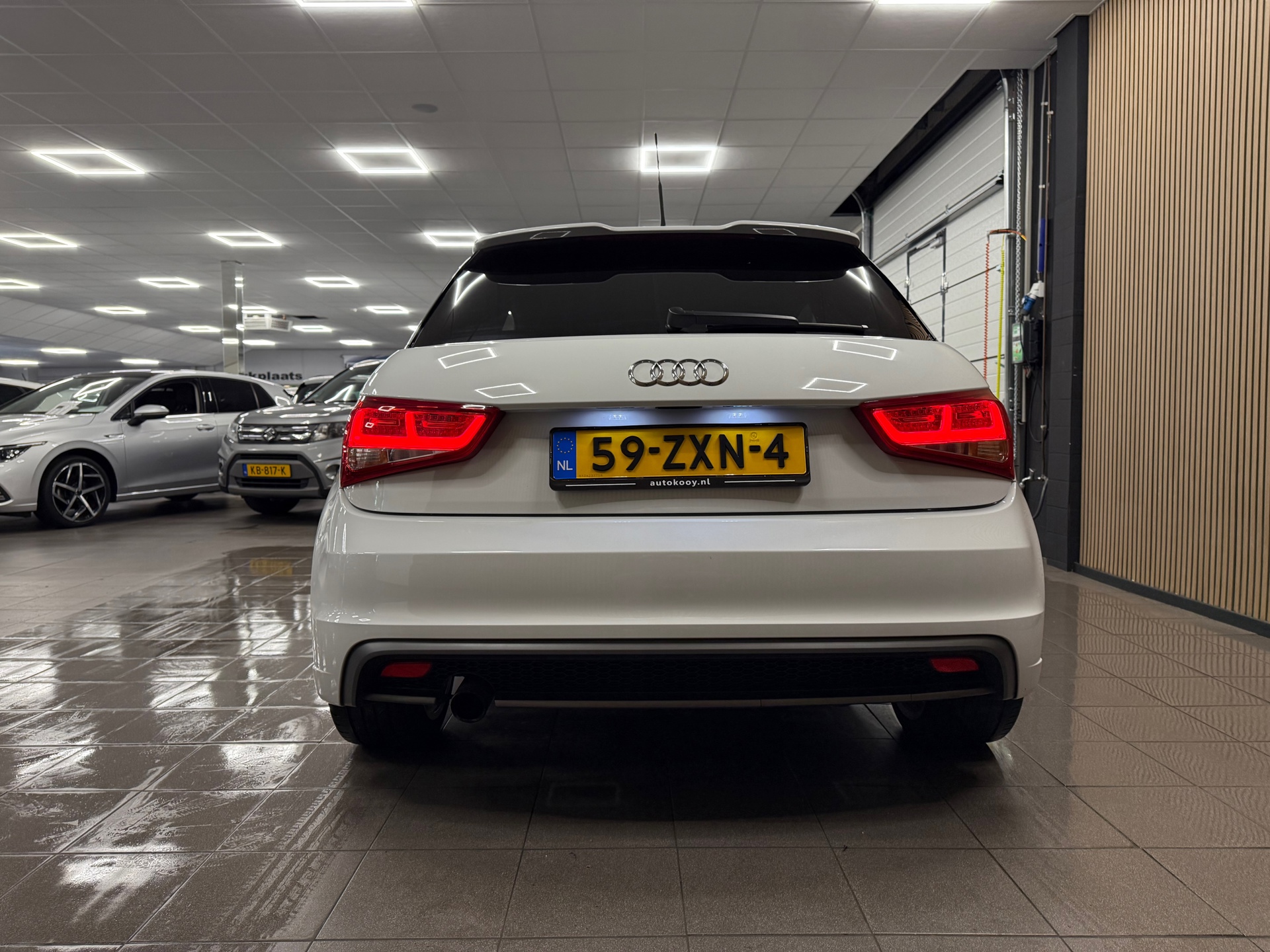 https://www.autokooy.nl//xml/images/48566893-4.JPG