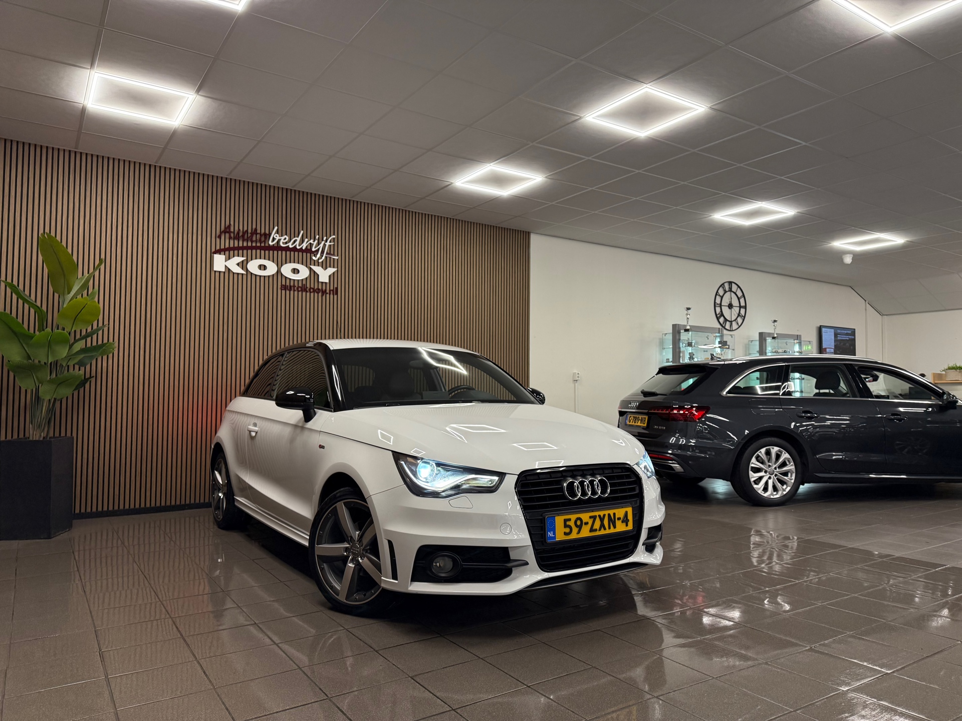 https://www.autokooy.nl//xml/images/48566893-7.JPG