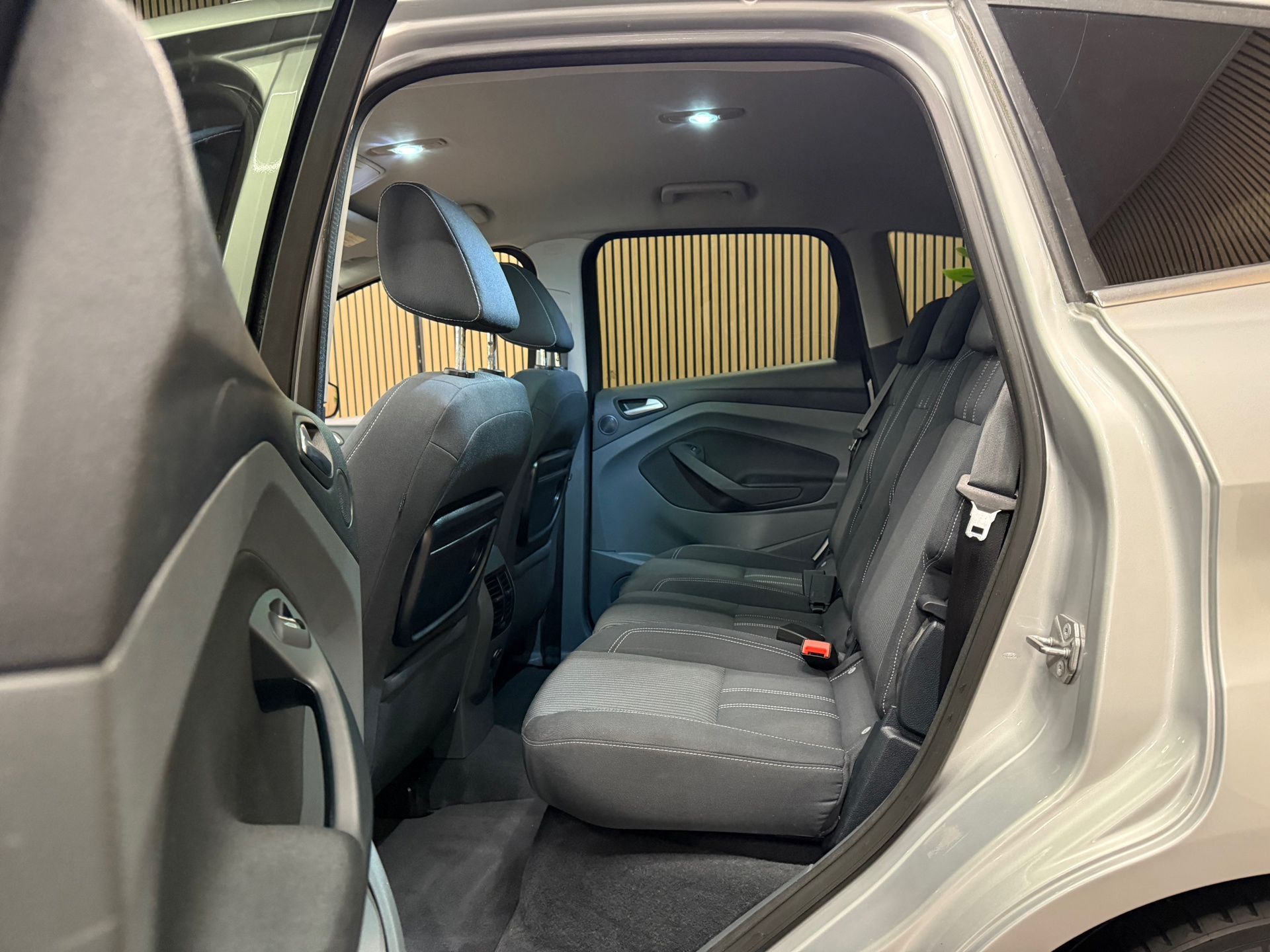 https://www.autokooy.nl//xml/images/48567124-22.JPG