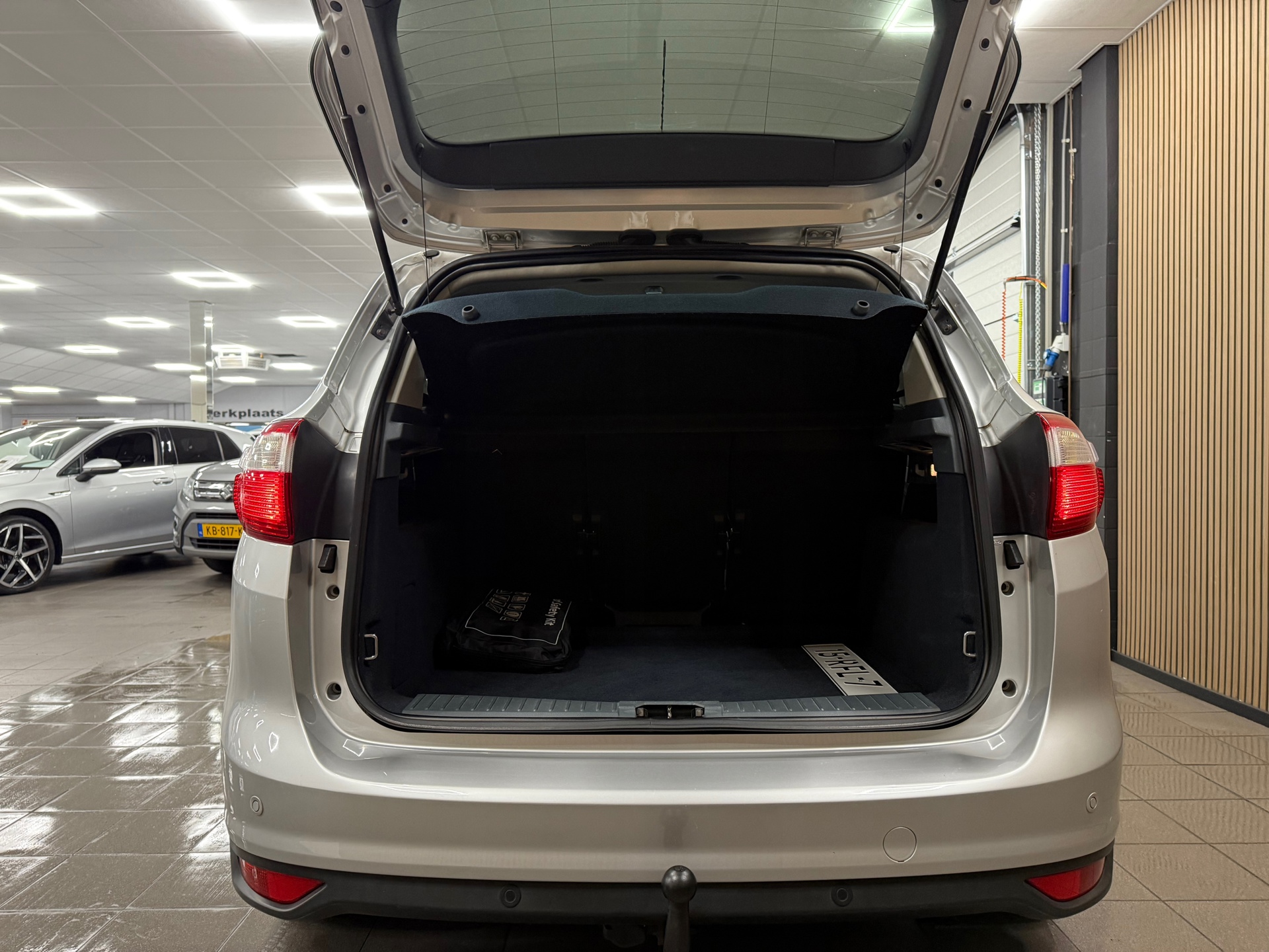https://www.autokooy.nl//xml/images/48567124-5.JPG