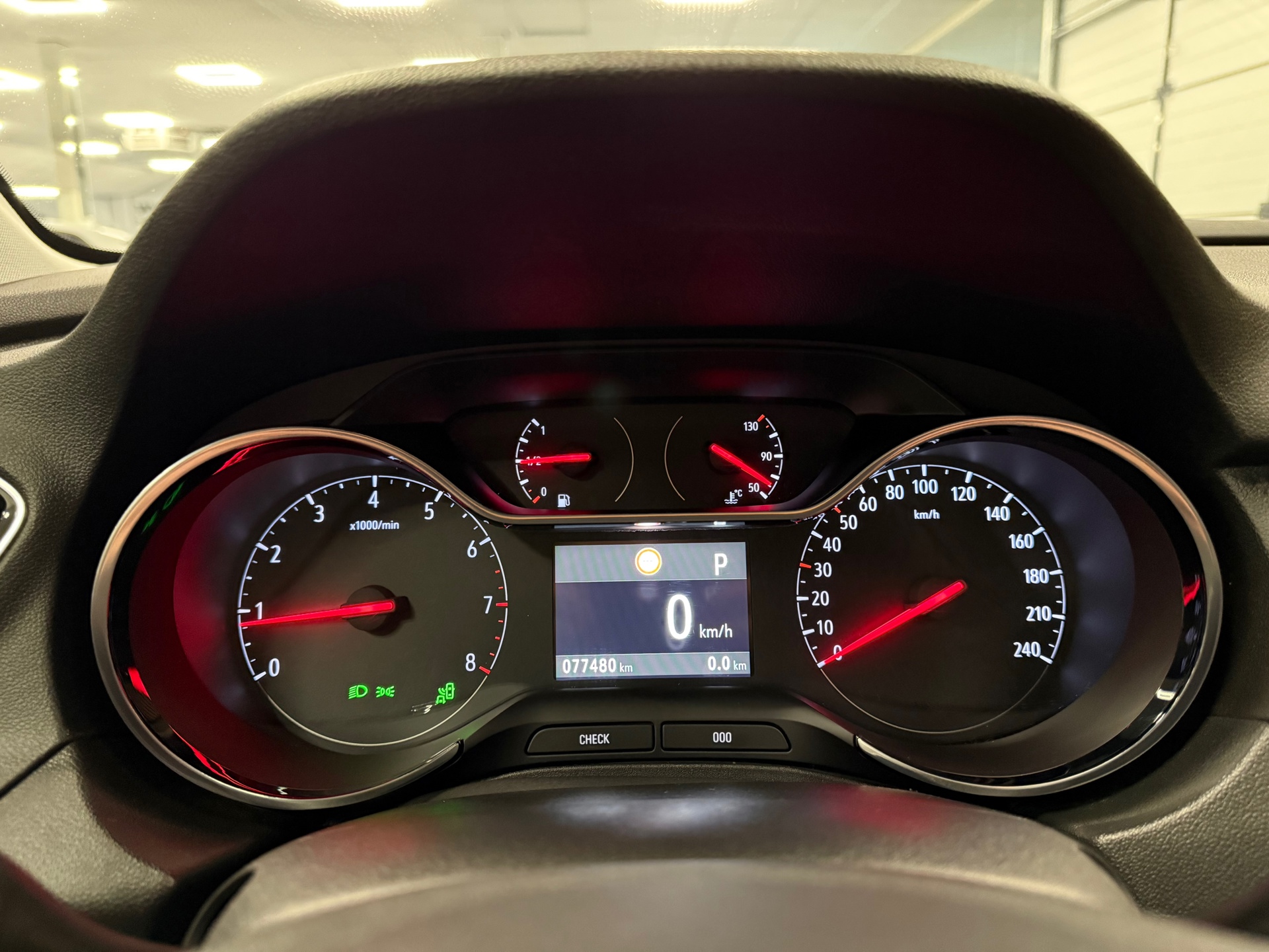 https://www.autokooy.nl//xml/images/48595249-15.JPG