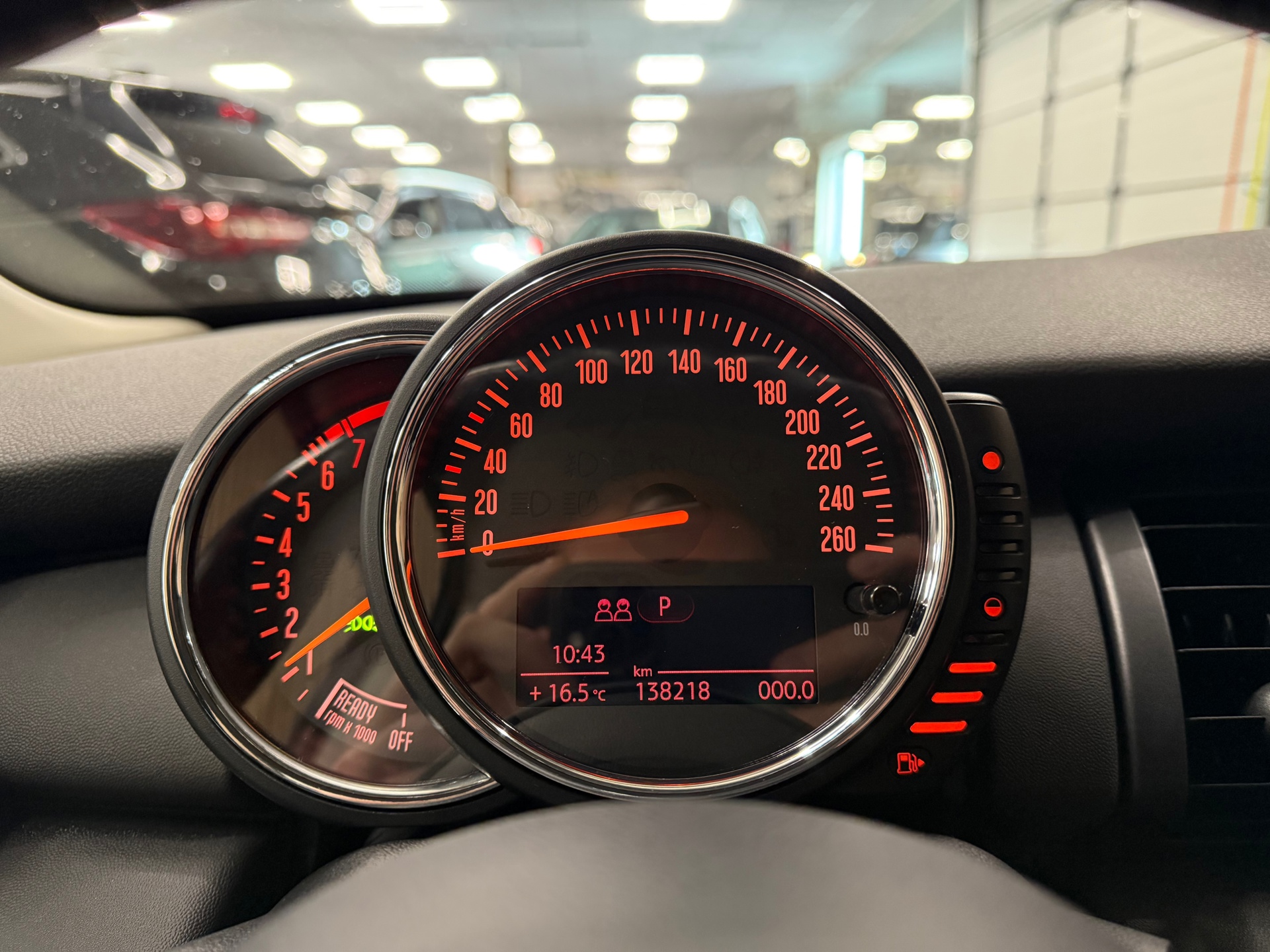 https://www.autokooy.nl//xml/images/48627051-14.JPG