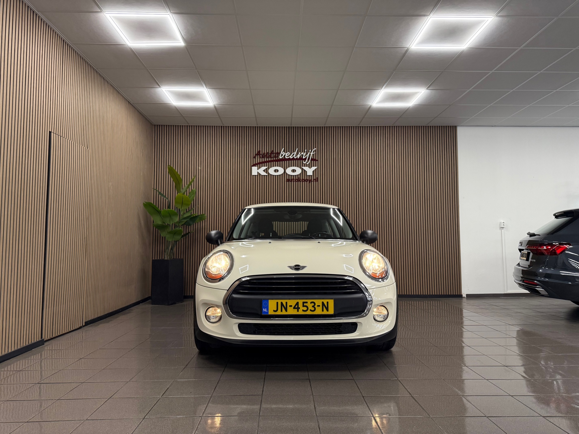https://www.autokooy.nl//xml/images/48627051-8.JPG