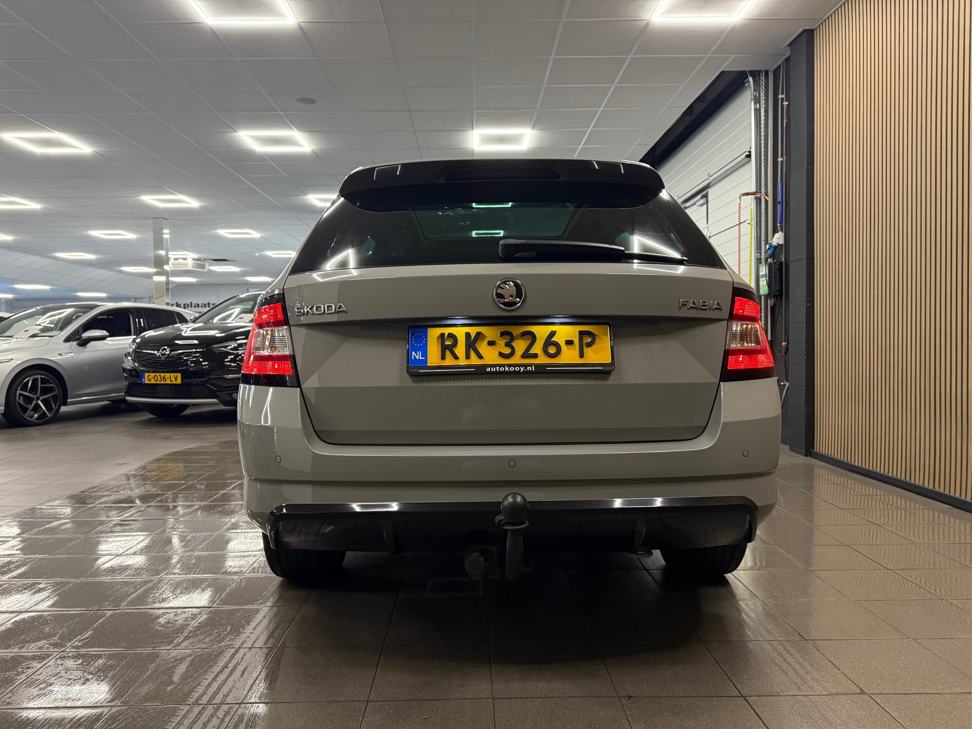 https://www.autokooy.nl//xml/images/48657523-4.JPG