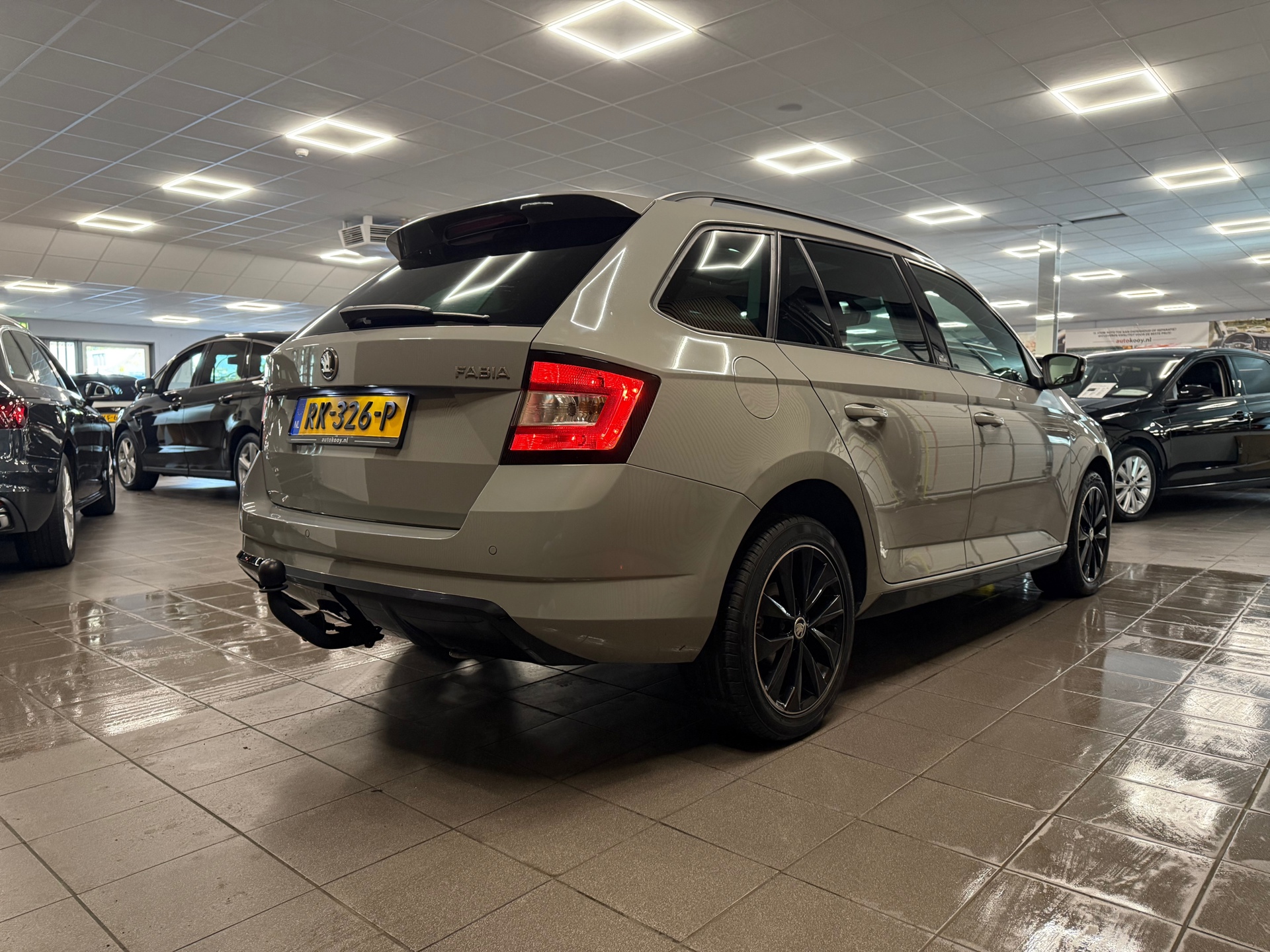 https://www.autokooy.nl//xml/images/48657523-6.JPG