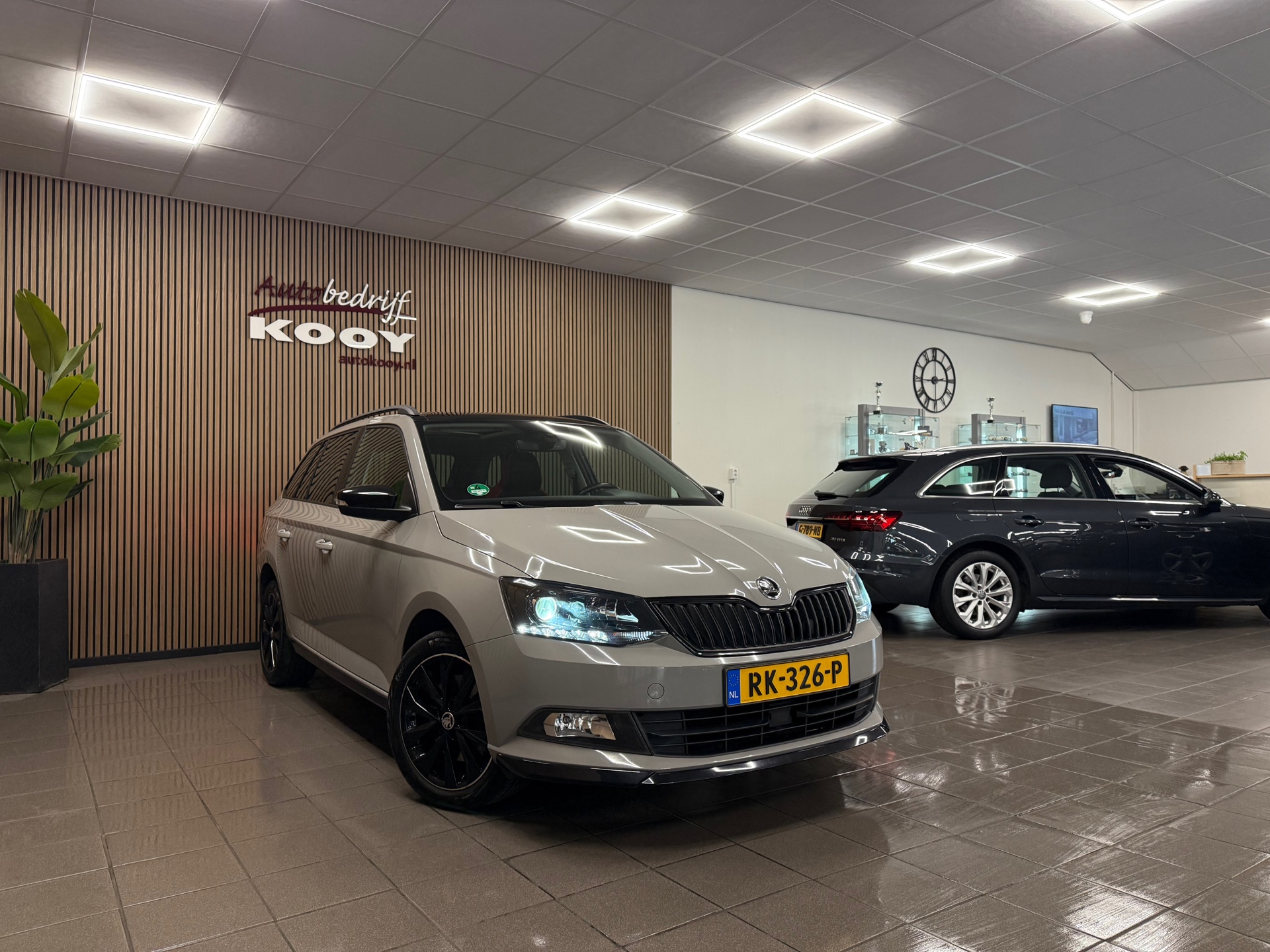 https://www.autokooy.nl//xml/images/48657523-7.JPG