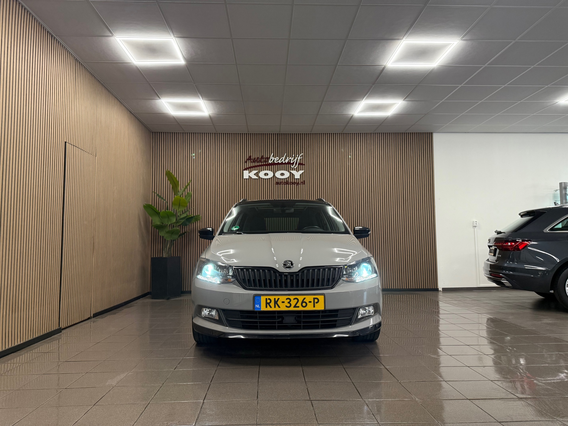 https://www.autokooy.nl//xml/images/48657523-8.JPG