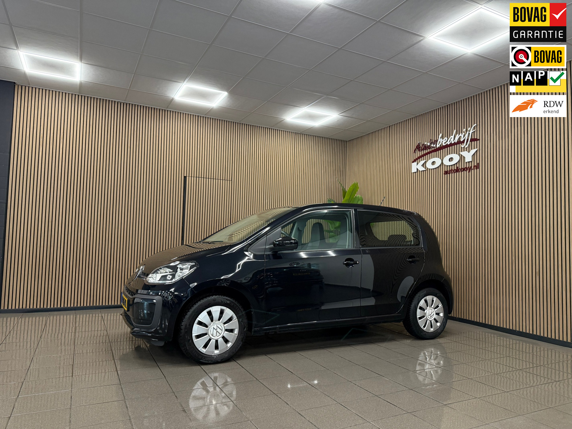 Volkswagen Up! 1.0 * 1e Eig / Dealer onderhouden / 5 Deurs / Airco / NL Auto *
