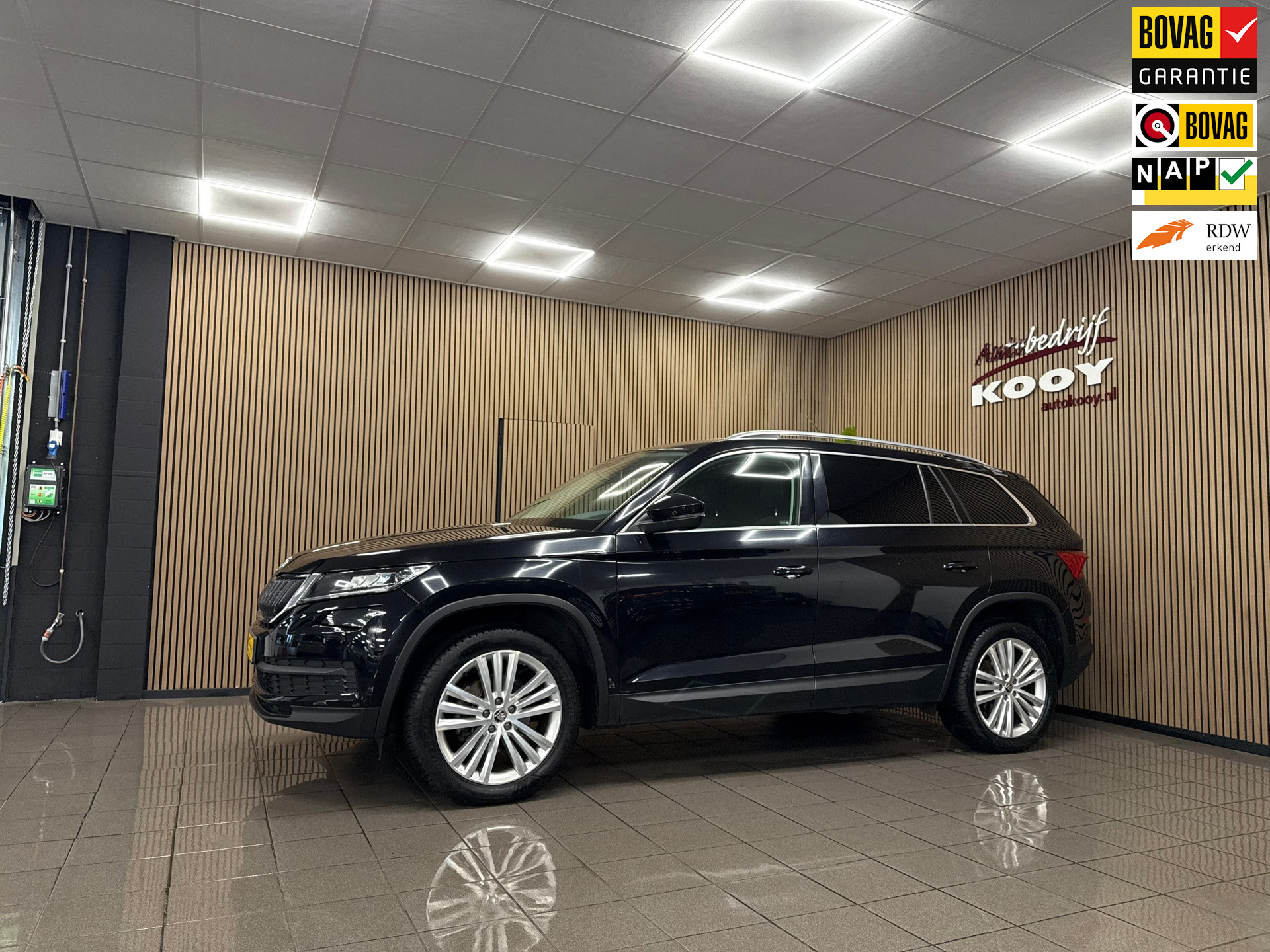 Skoda Kodiaq 1.5 TSI Limited Business Edition * Automaat / Panoramadak / Carplay / Trekhaak / NL Auto *