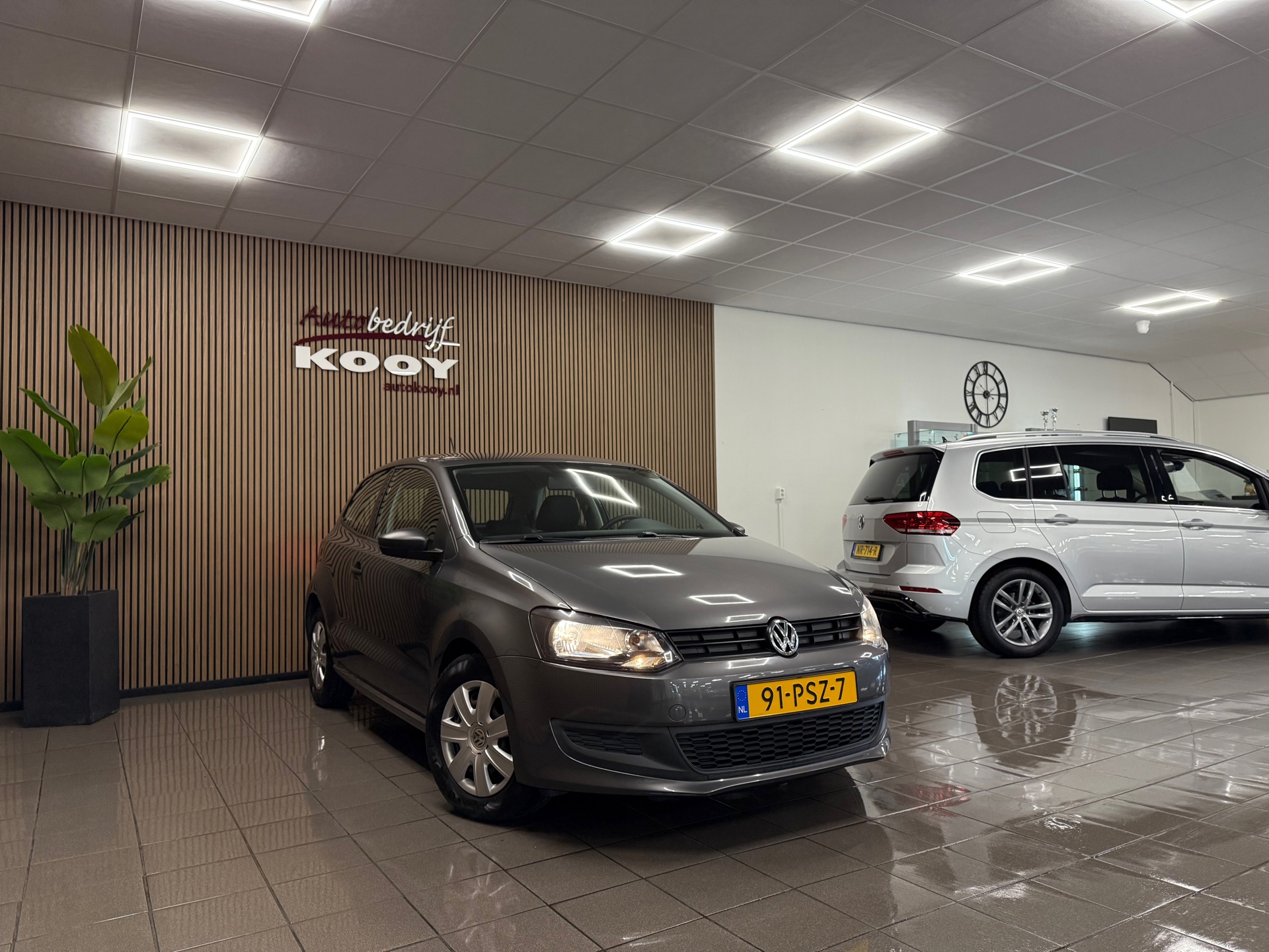 https://www.autokooy.nl//xml/images/49093596-7.JPG