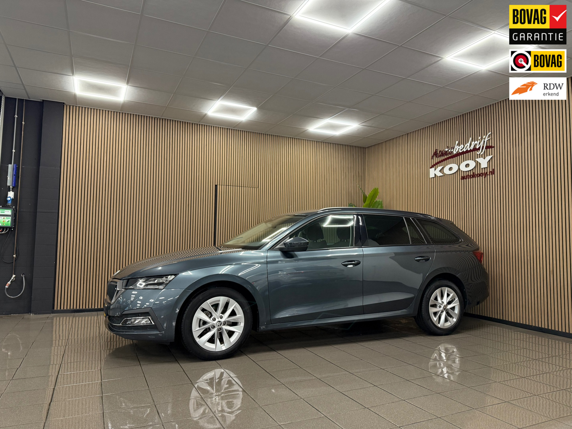 Skoda Octavia Combi 1.5 e-TSI Business Edition * Virtual cockpit / Trekhaak / LED / Stoelverwarming *