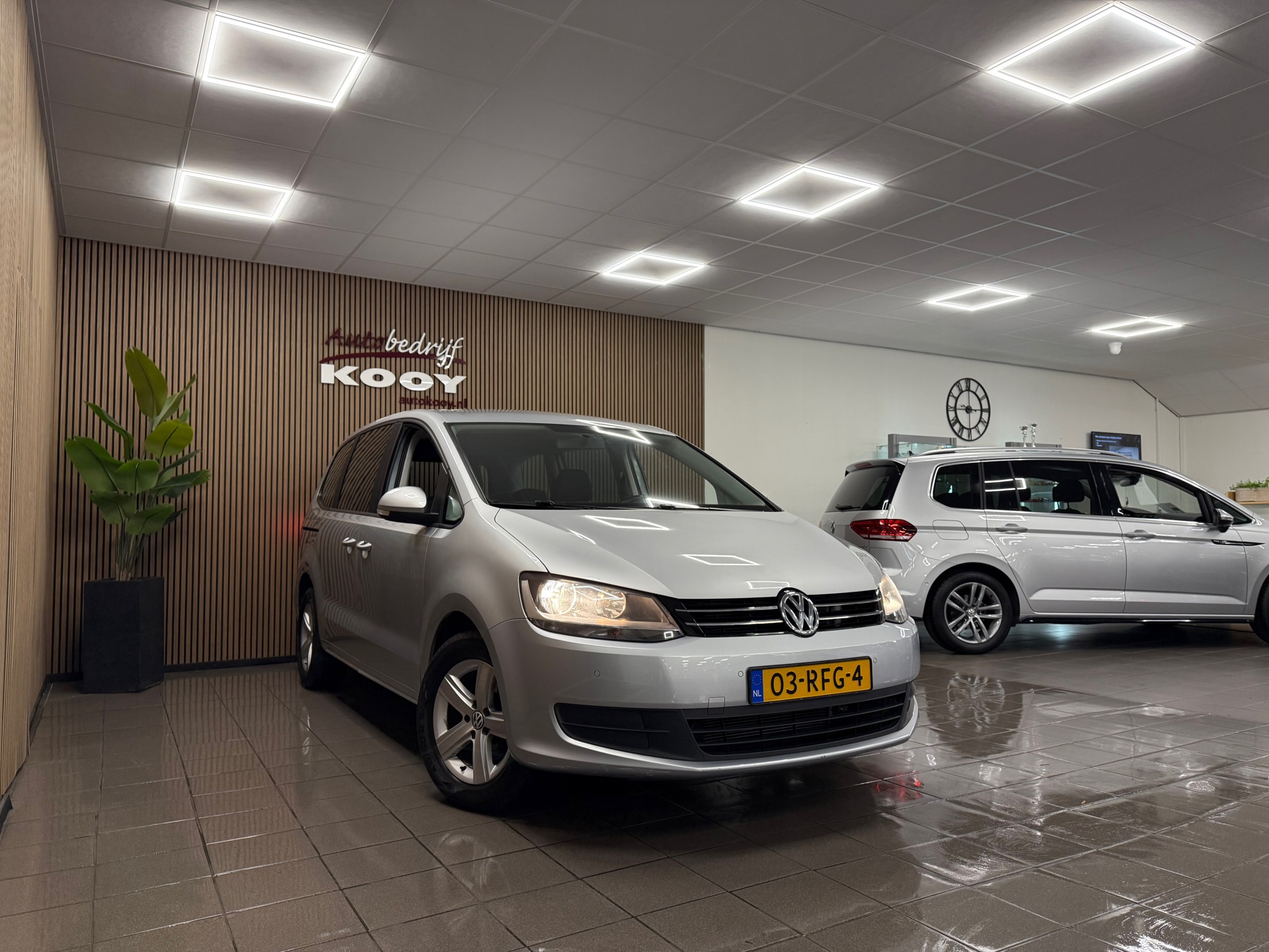https://www.autokooy.nl//xml/images/49145886-7.JPG