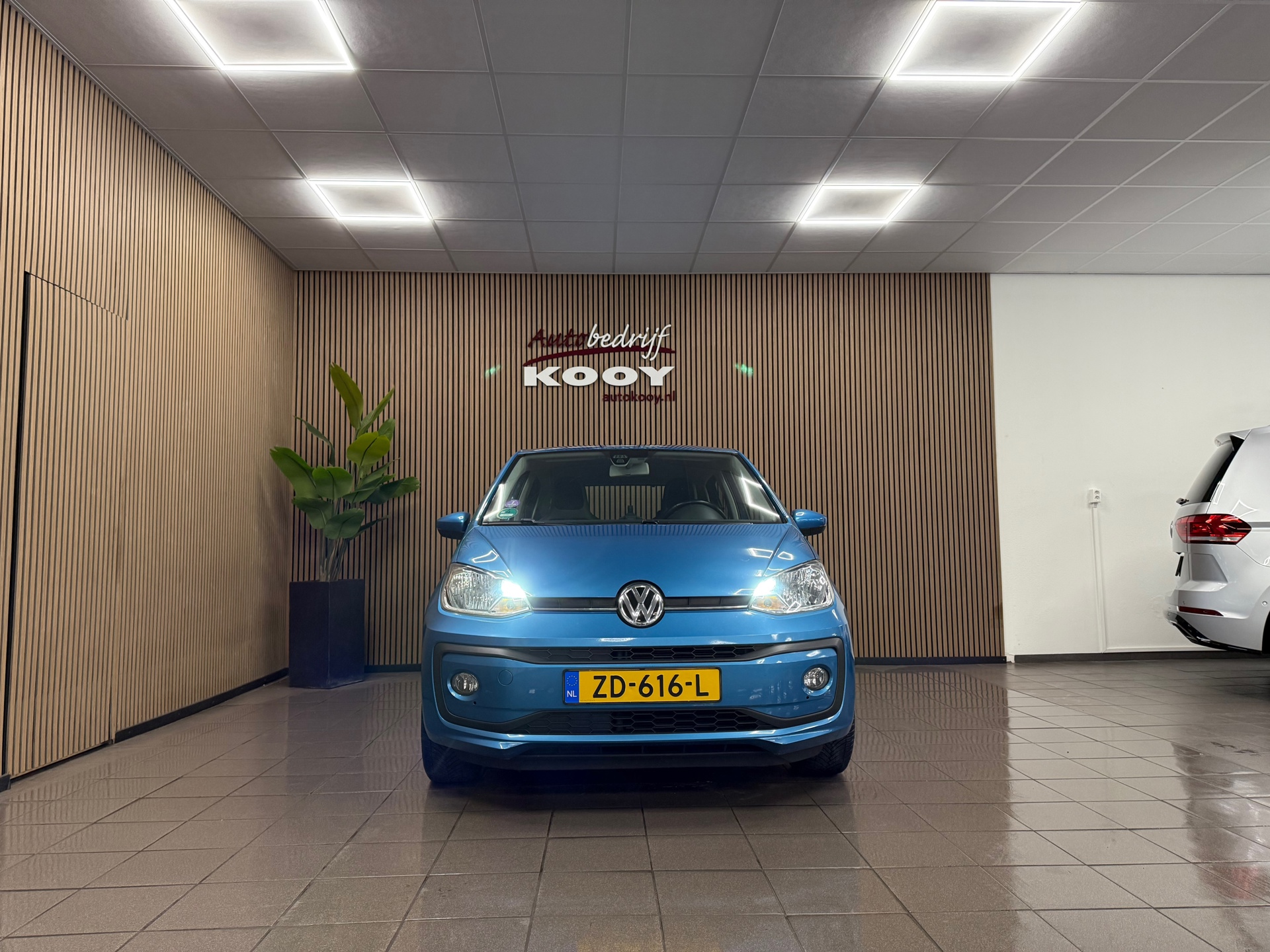 https://www.autokooy.nl//xml/images/49653773-9.JPG