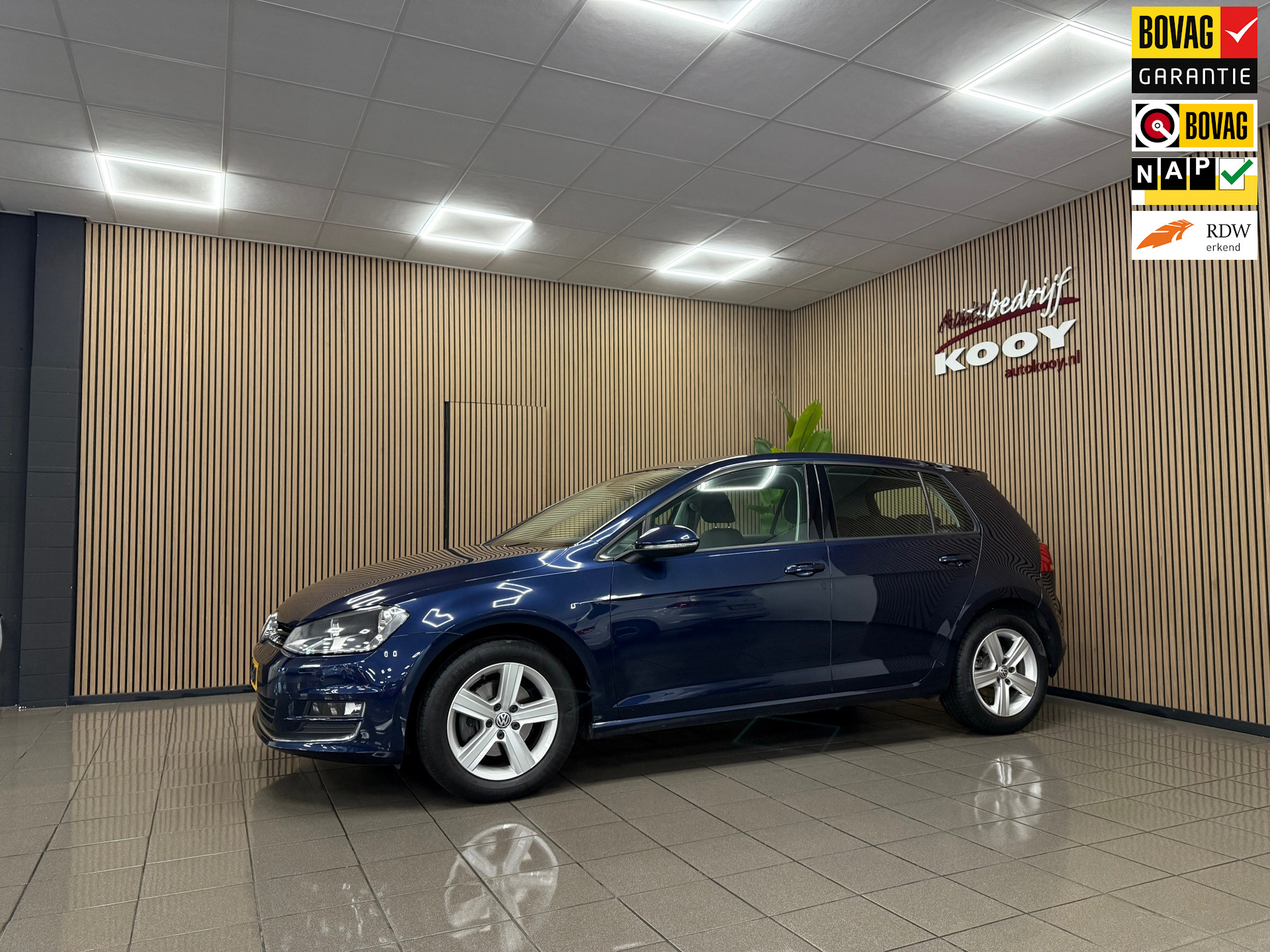 Volkswagen Golf 1.4 TSI Highline * Automaat / 1e Eig / Dealer onderhouden / NL Auto *