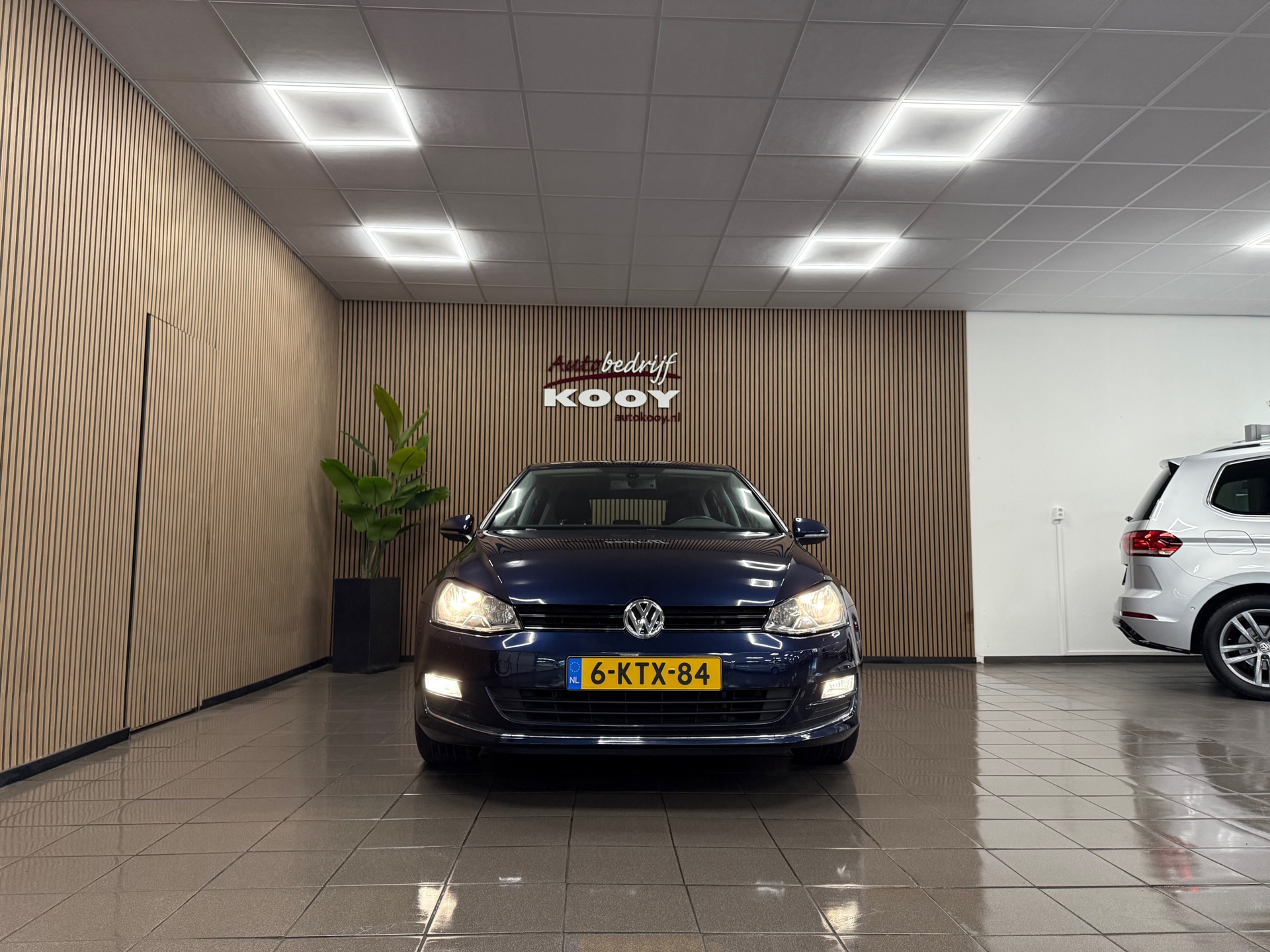 https://www.autokooy.nl//xml/images/49686215-8.JPG