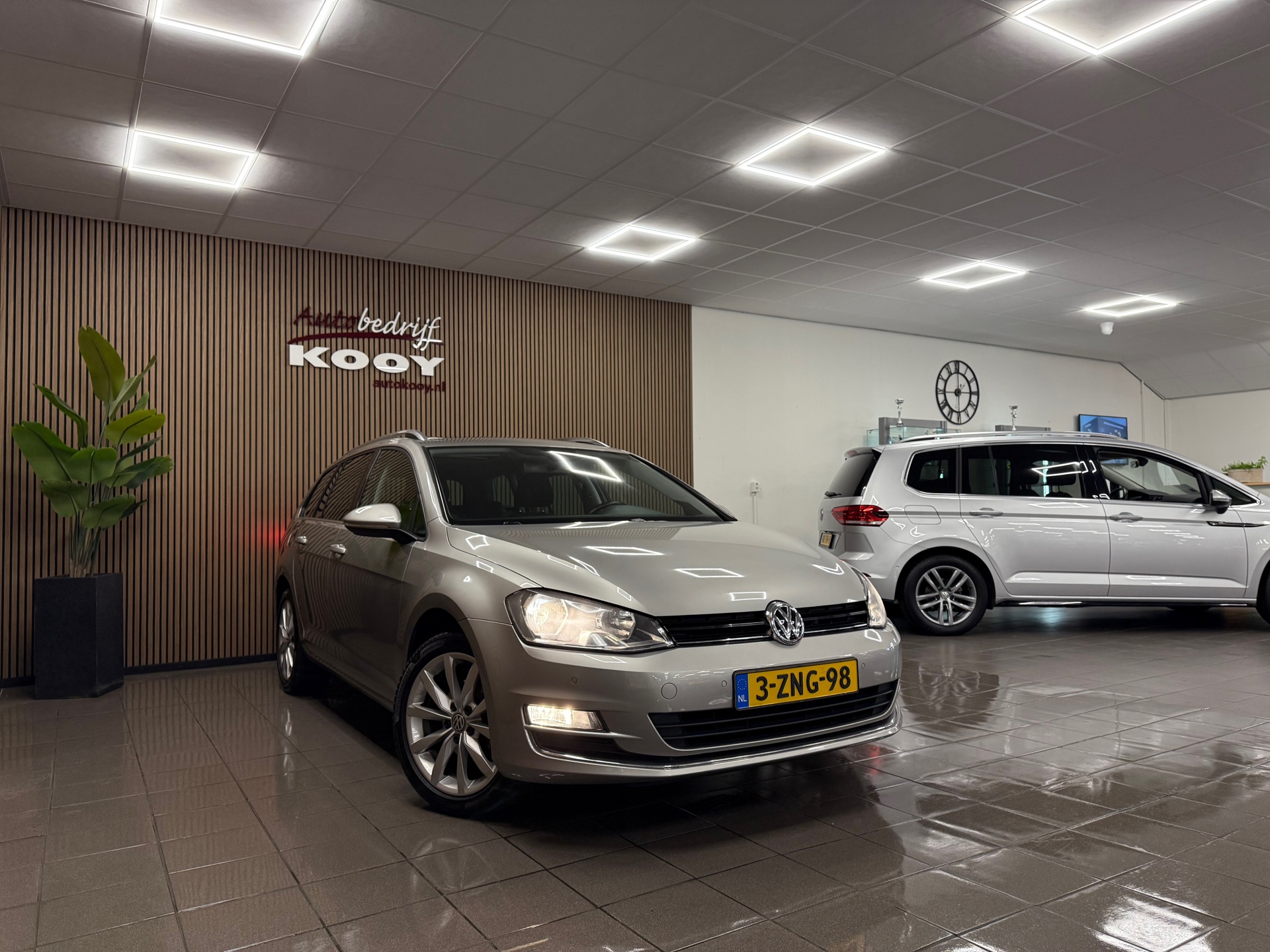 https://www.autokooy.nl//xml/images/49686285-7.JPG