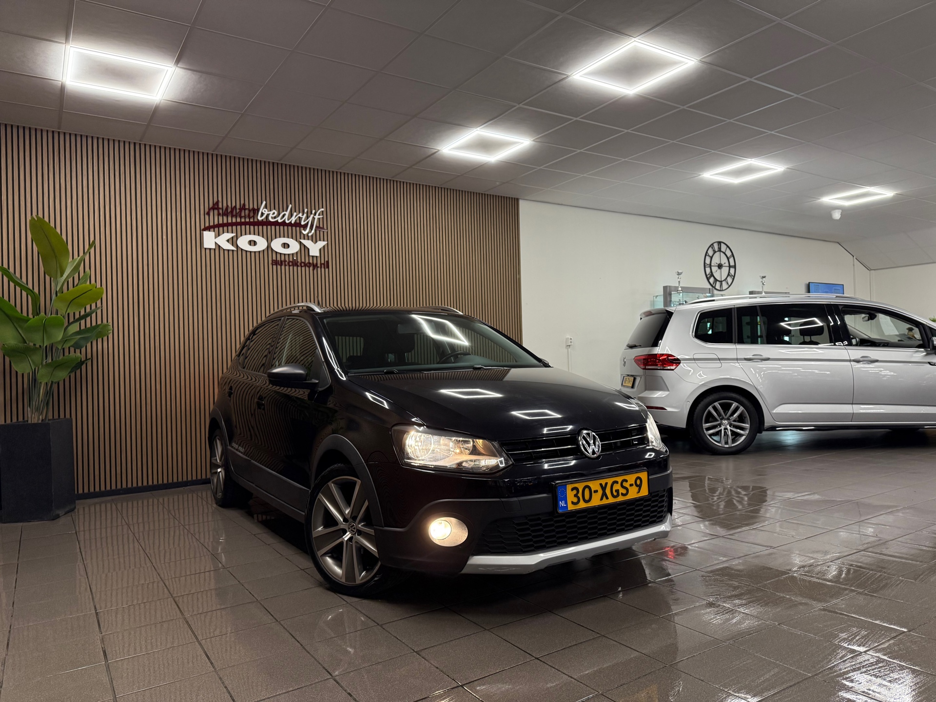 https://www.autokooy.nl//xml/images/49727101-8.JPG