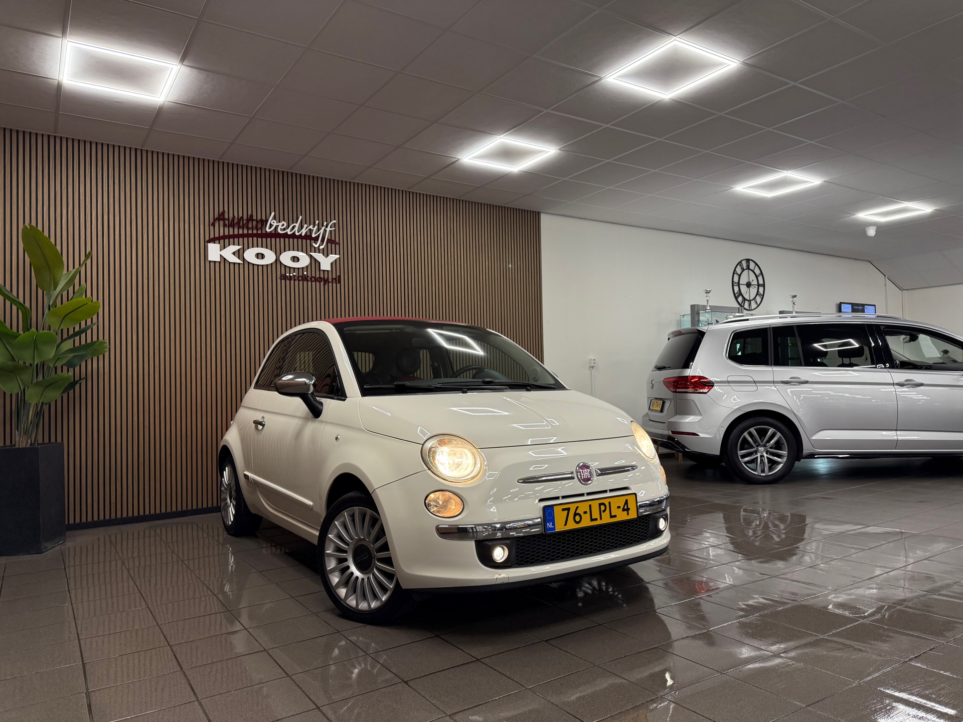 https://www.autokooy.nl//xml/images/49759756-7.JPG