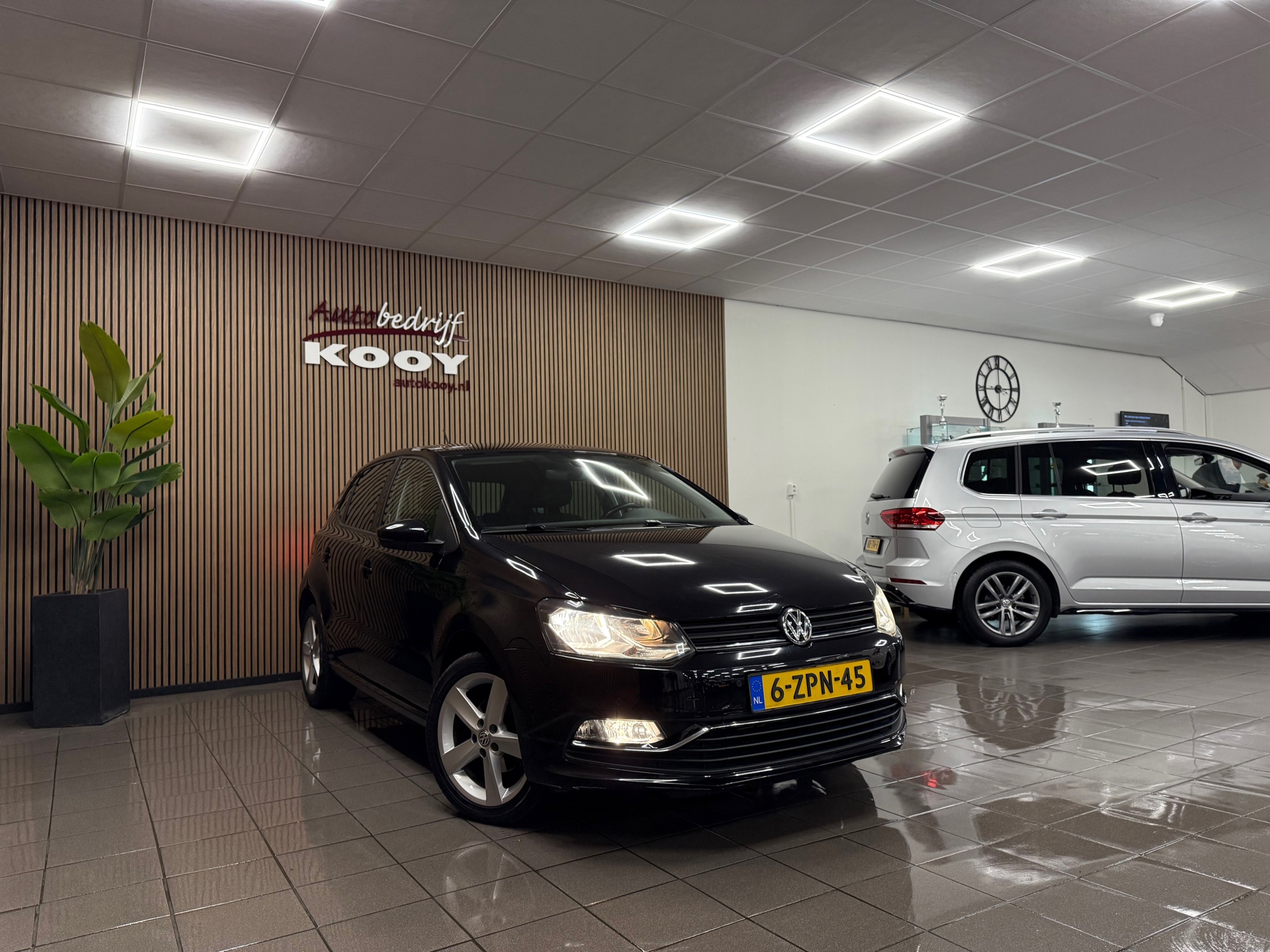 https://www.autokooy.nl//xml/images/49759938-7.JPG