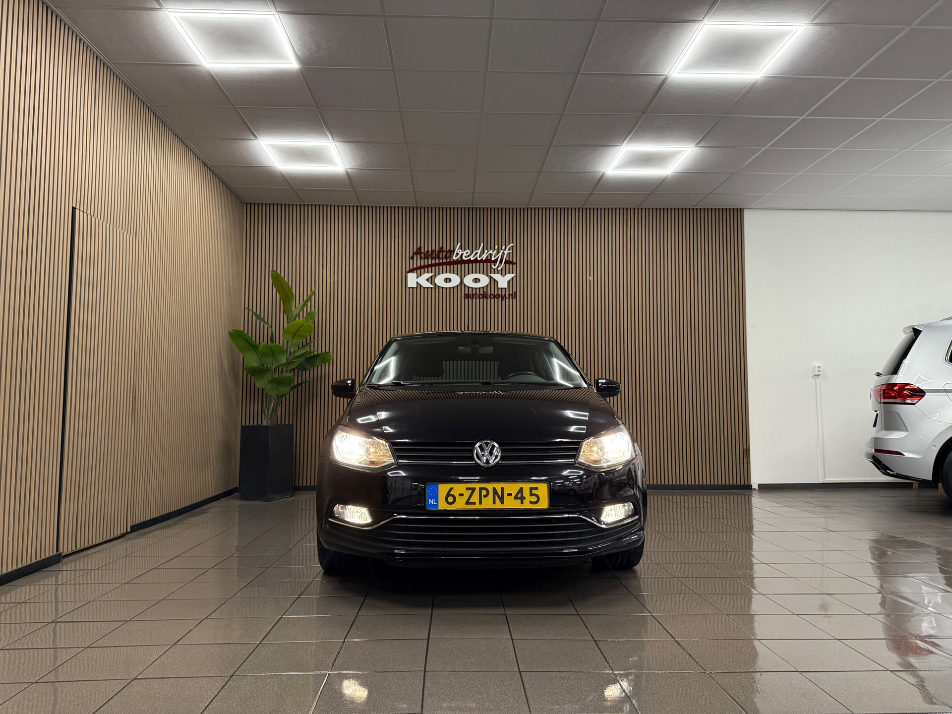 https://www.autokooy.nl//xml/images/49759938-8.JPG