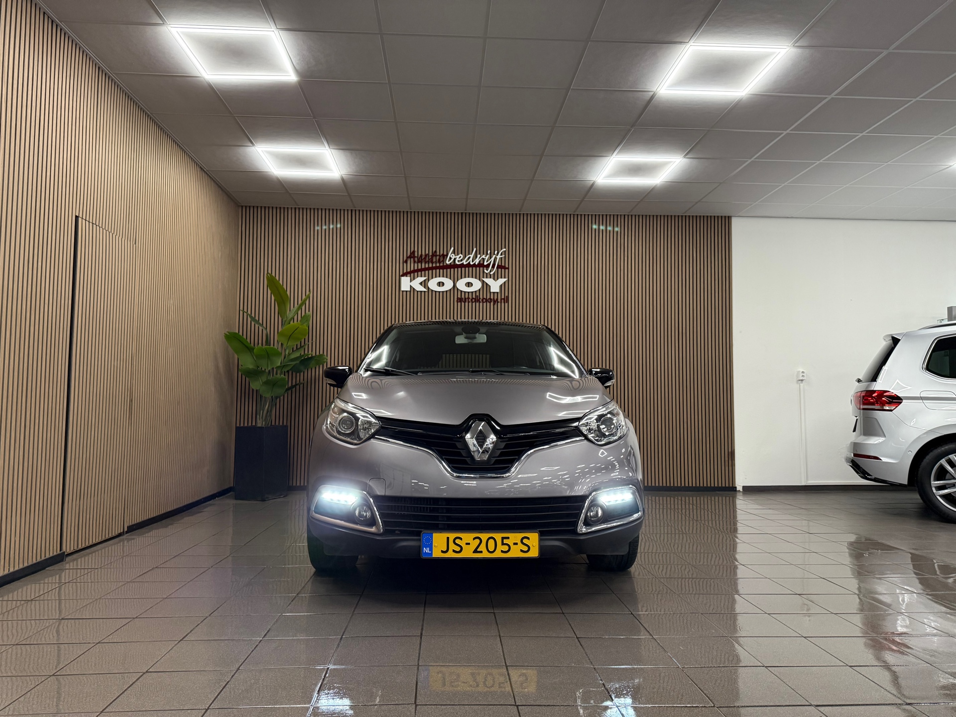 https://www.autokooy.nl//xml/images/49998225-9.JPG
