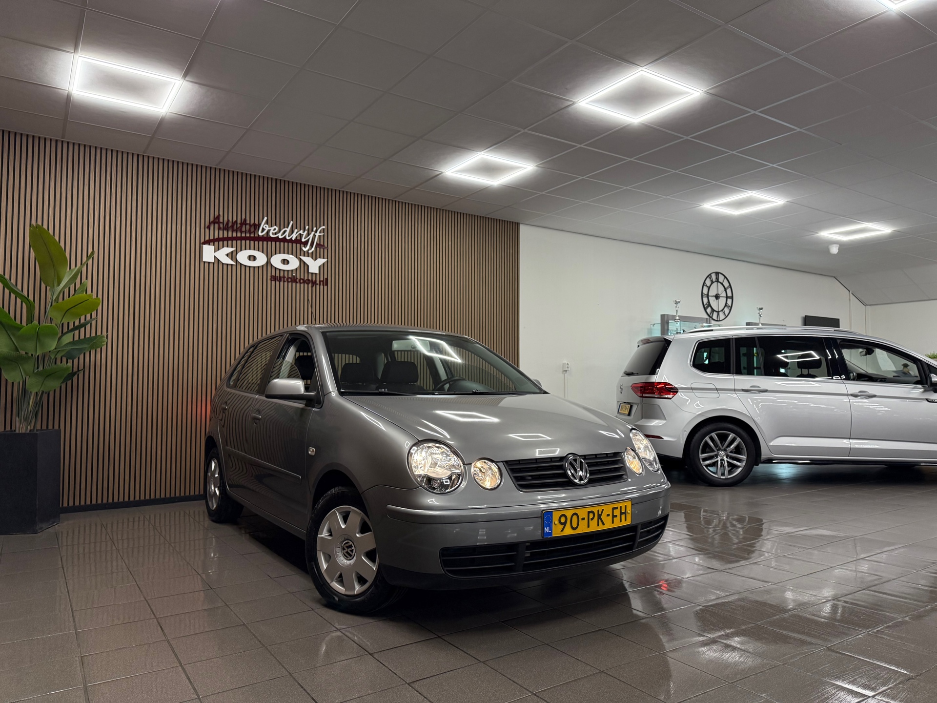 https://www.autokooy.nl//xml/images/50242388-7.JPG