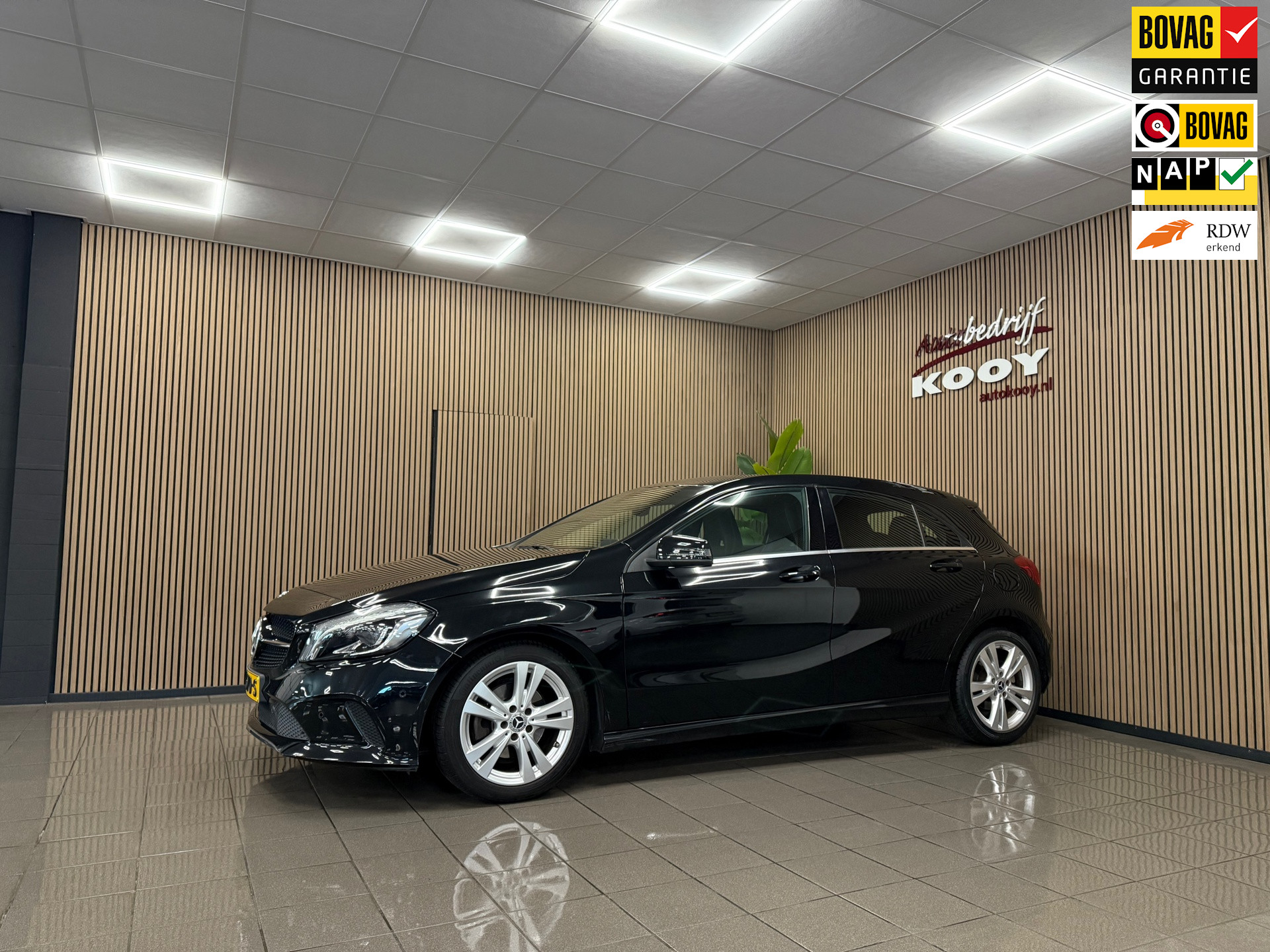 Mercedes-Benz A-klasse 180 Ambition * Automaat / Navigatie / Parkeersensoren / Cruise control / NL Auto *