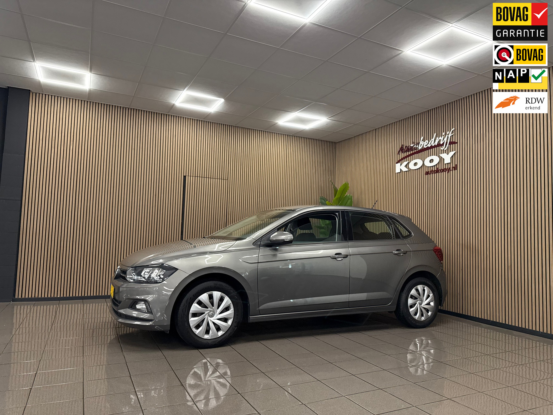 Volkswagen Polo 1.0 TSI Comfortline * Automaat / Navigatie / Cruise control / NL Auto *