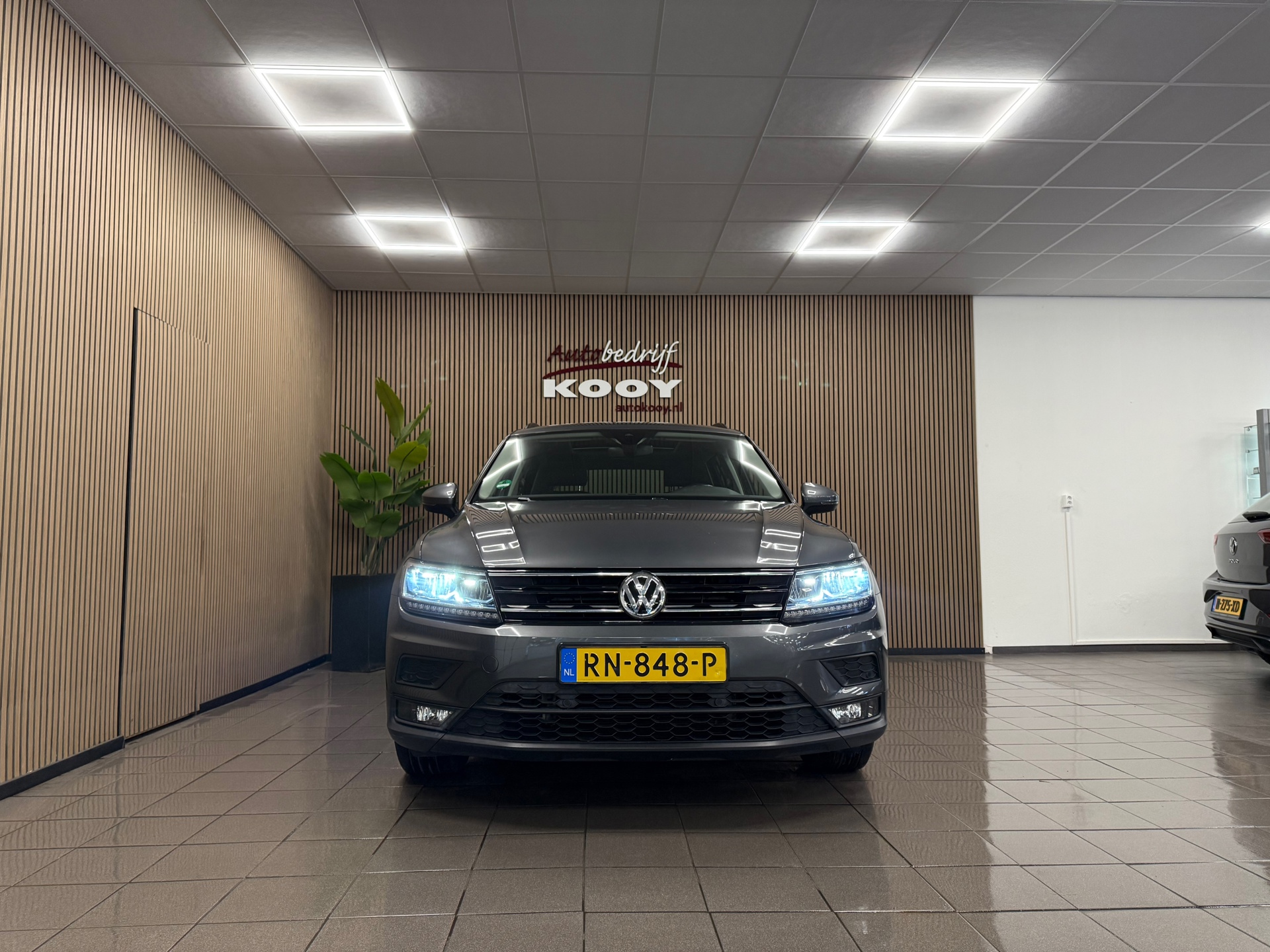 https://www.autokooy.nl//xml/images/51150401-9.JPG