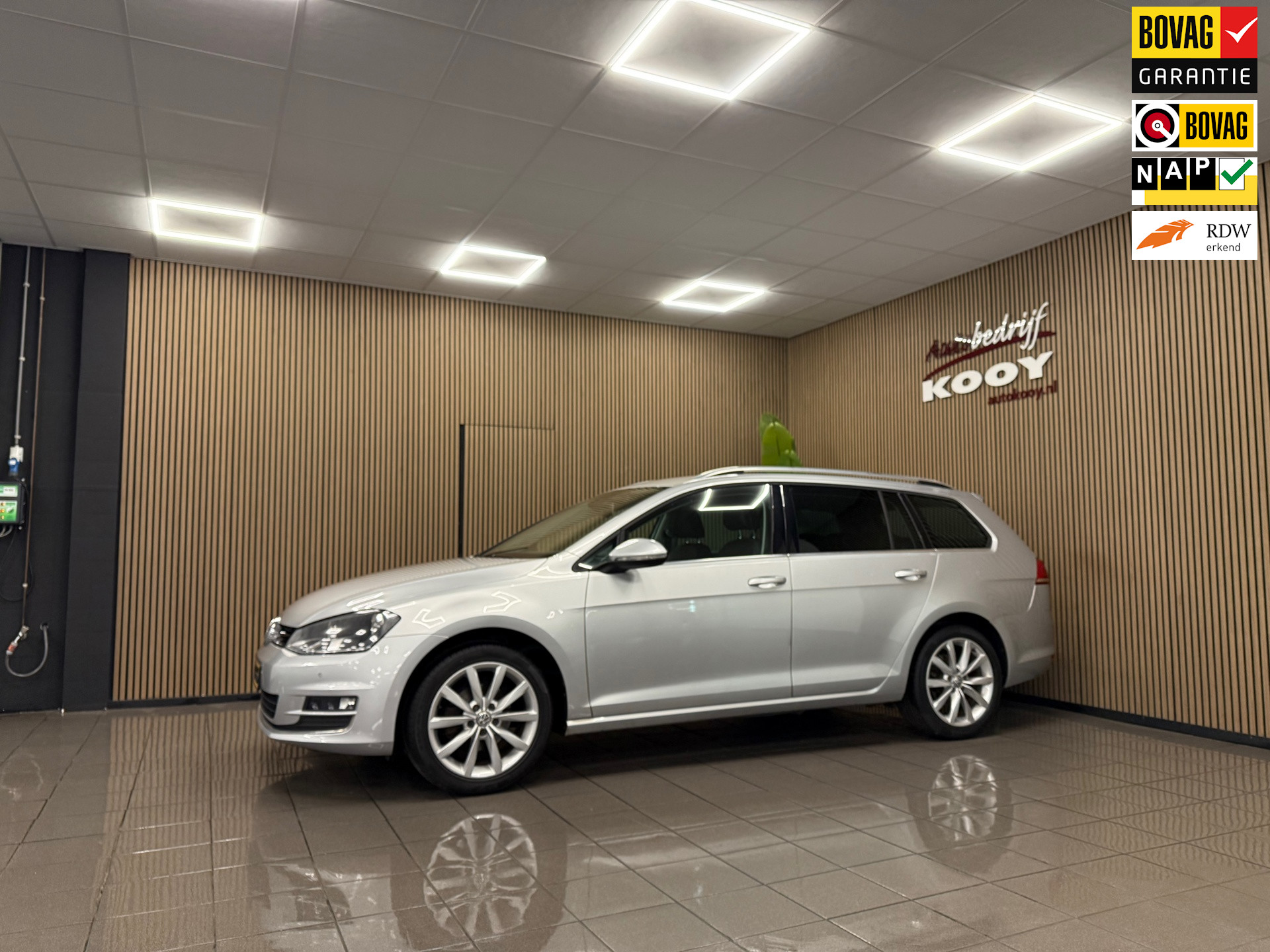 Volkswagen Golf Variant 1.2 TSI Business Edition * 1e Eig / Dealer onderhouden / Trekhaak / Camera / NL Auto *