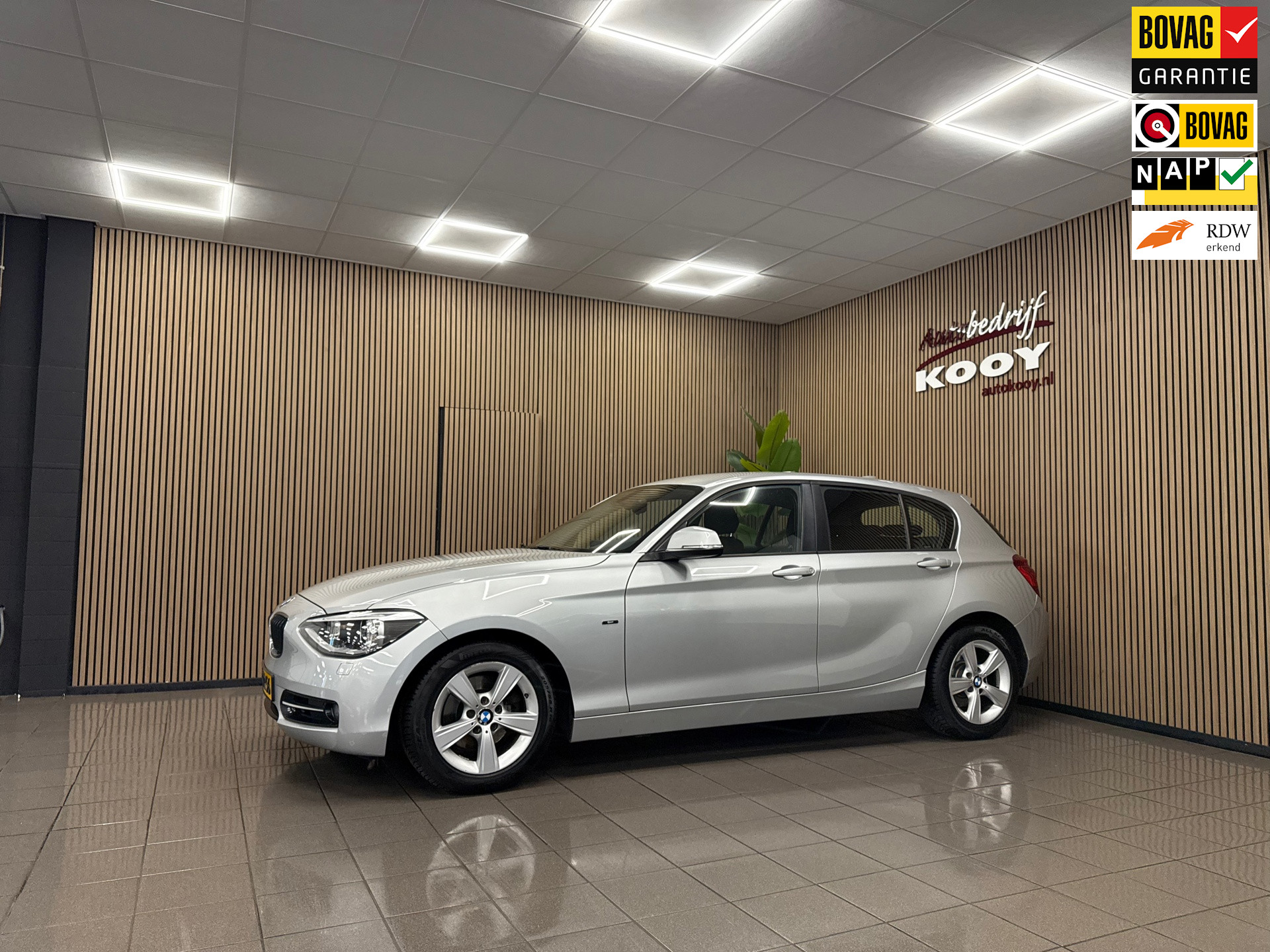 BMW 1-serie 118i High Executive Sport * 1e Eig / Dealer onderhouden / Xenon / Leder / Navigatie *