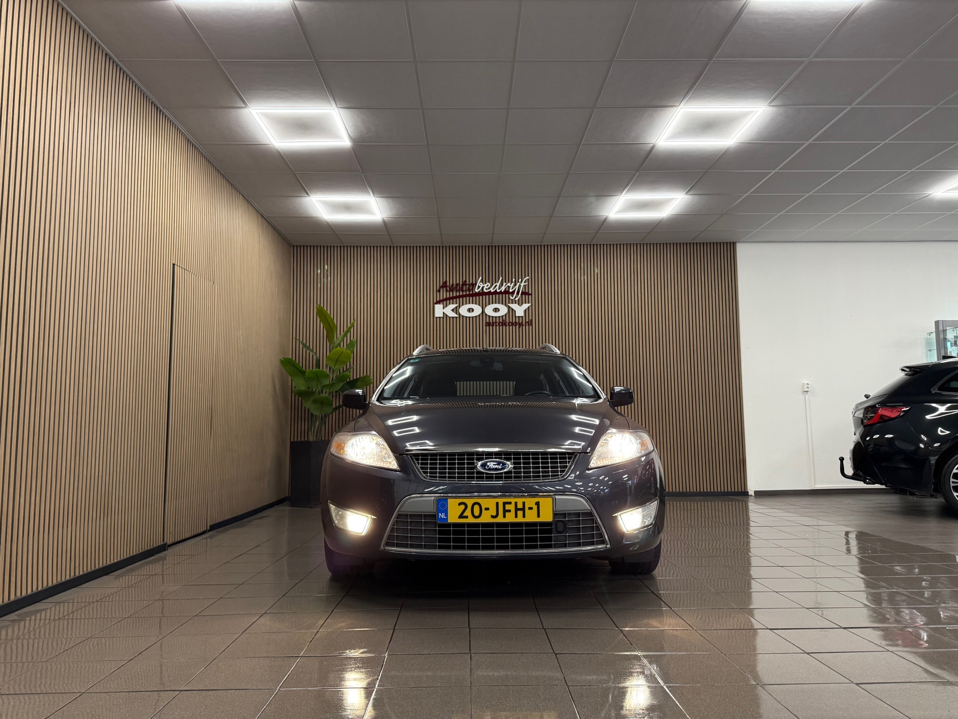 https://www.autokooy.nl//xml/images/51945002-8.JPG