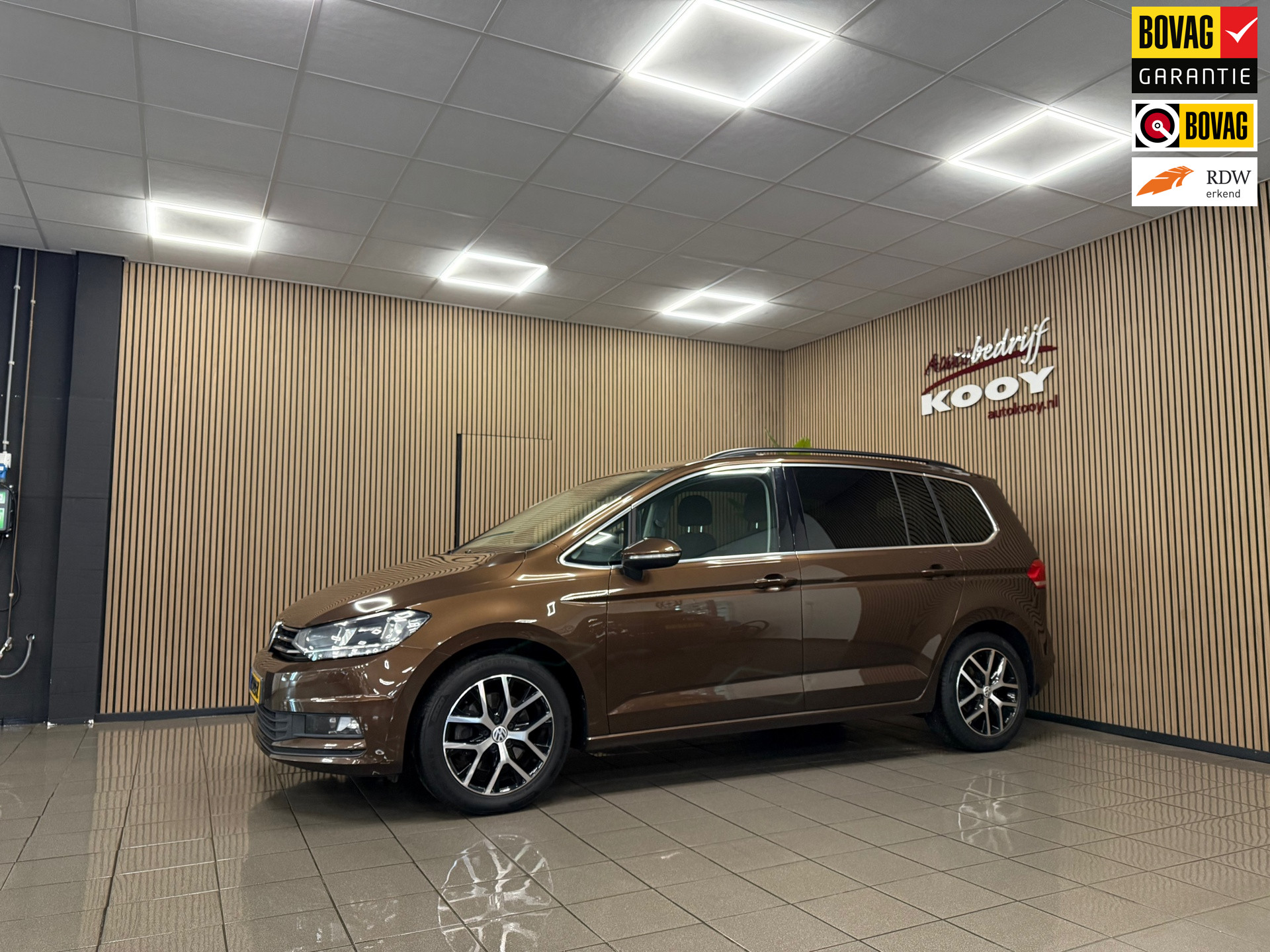 Volkswagen Touran 1.4 TSI Highline 7p * Automaat / 7 Persoons / Trekhaak / Navigatie *