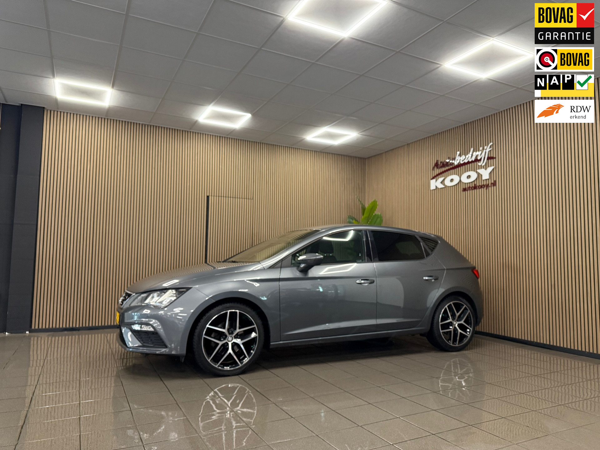 Seat Leon 1.4 EcoTSI FR Business Intense * Automaat / Navigatie / 18" LM Velgen / NL Auto *