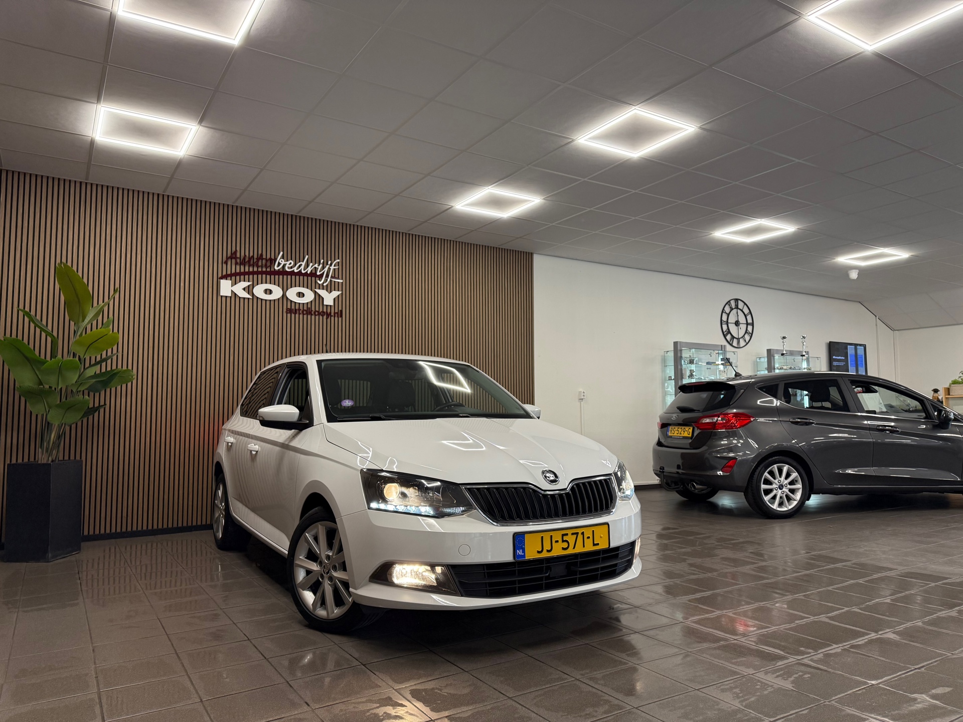 https://www.autokooy.nl//xml/images/52597276-7.JPG