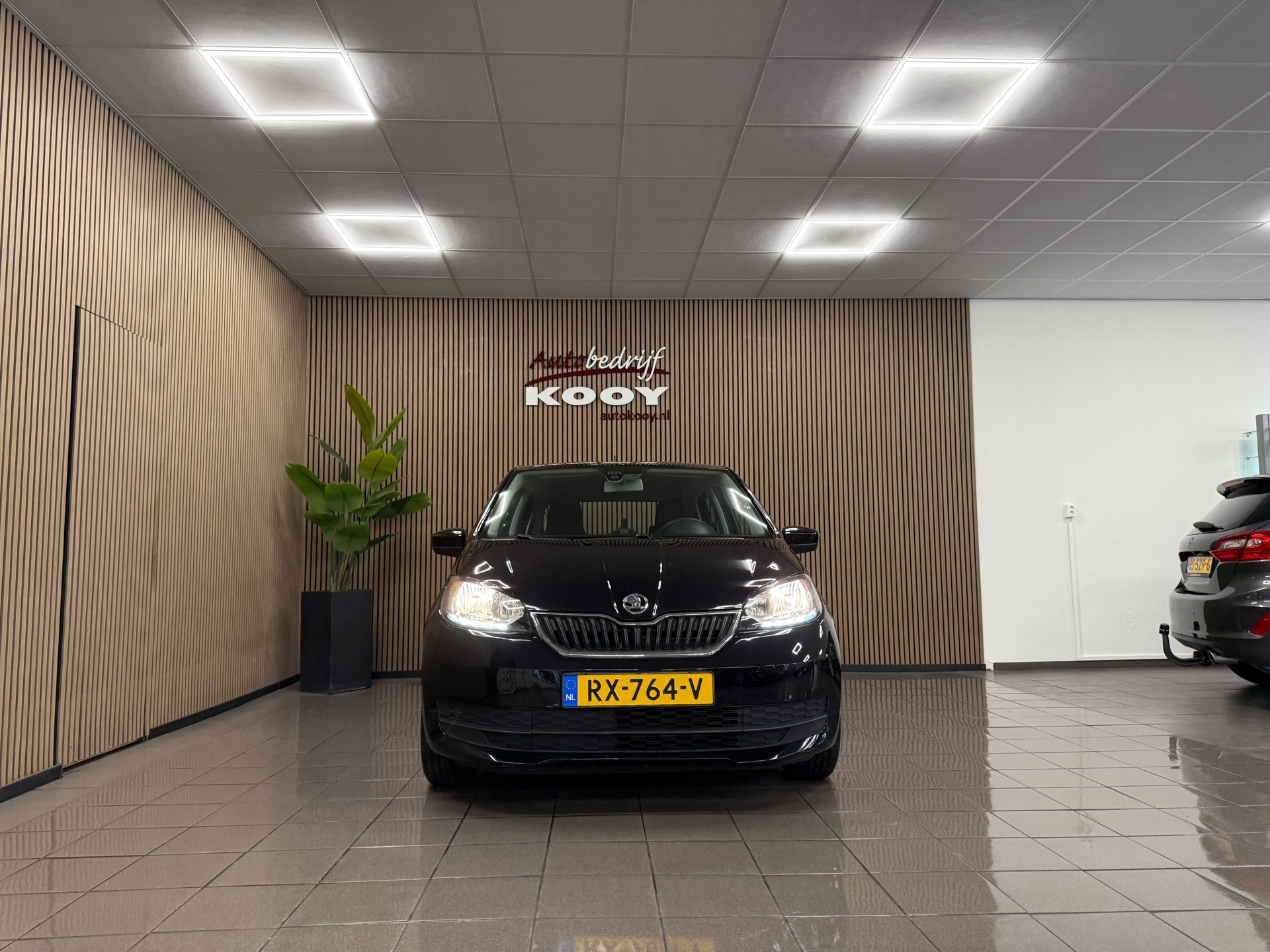 https://www.autokooy.nl//xml/images/52597459-8.JPG