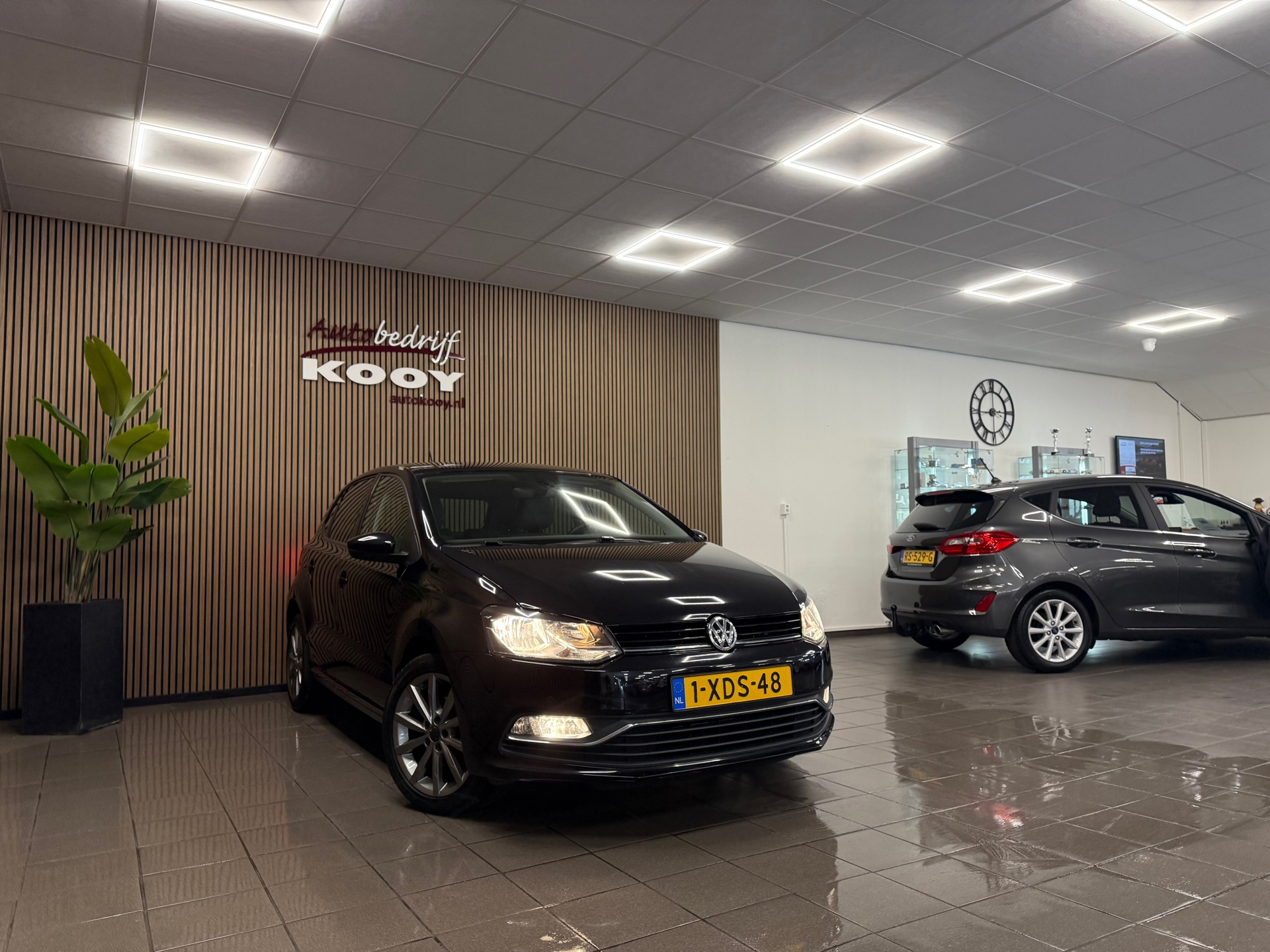 https://www.autokooy.nl//xml/images/52674492-7.JPG