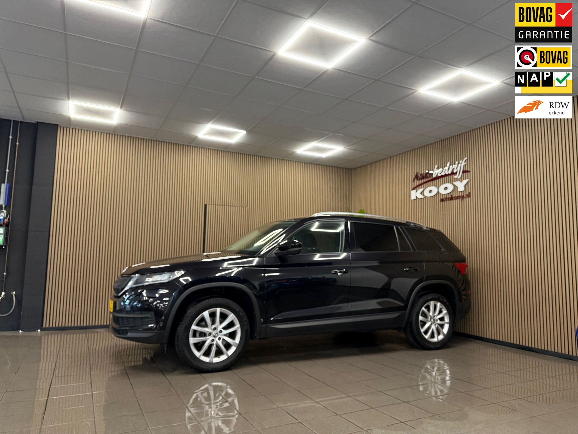 Skoda Kodiaq 1.5 TSI Business Edition * Automaat / Carplay / LED / Camera / 18" LM Velgen / NL Auto *