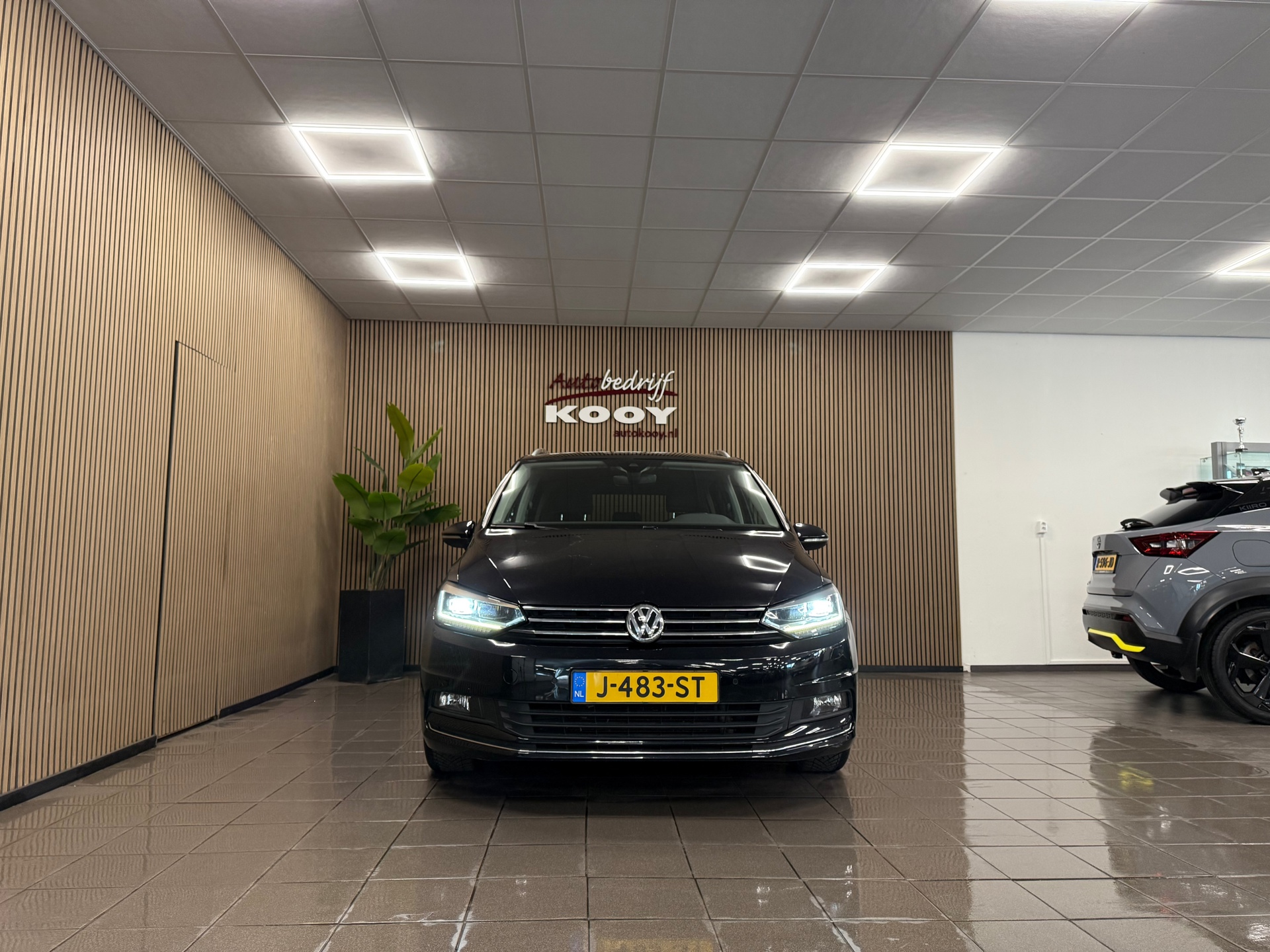 https://www.autokooy.nl//xml/images/53150377-9.JPG