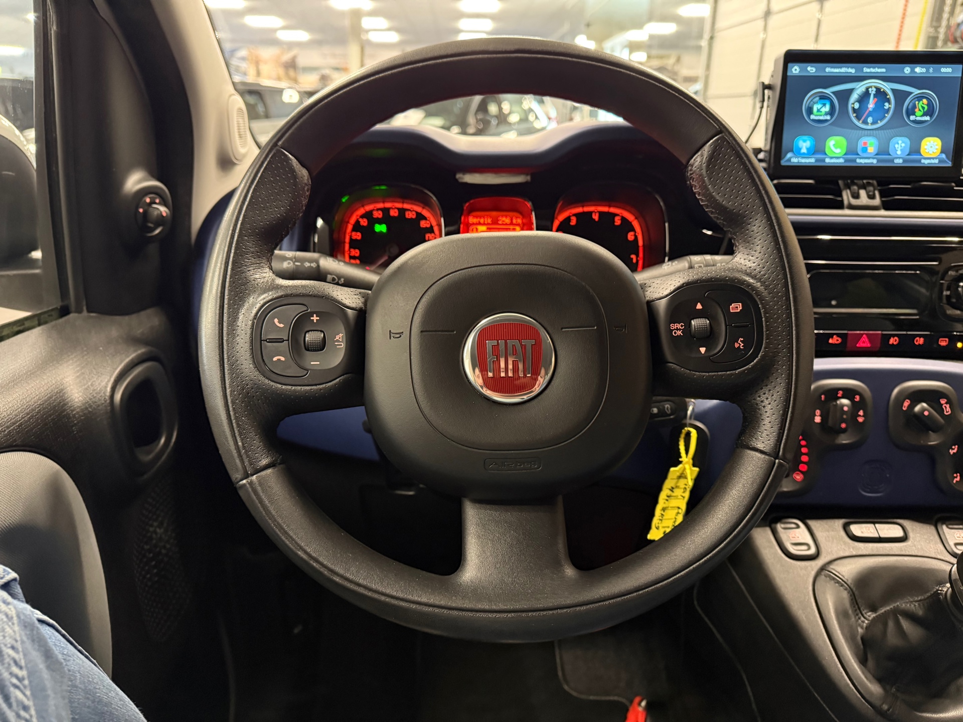 https://www.autokooy.nl//xml/images/53218482-13.JPG