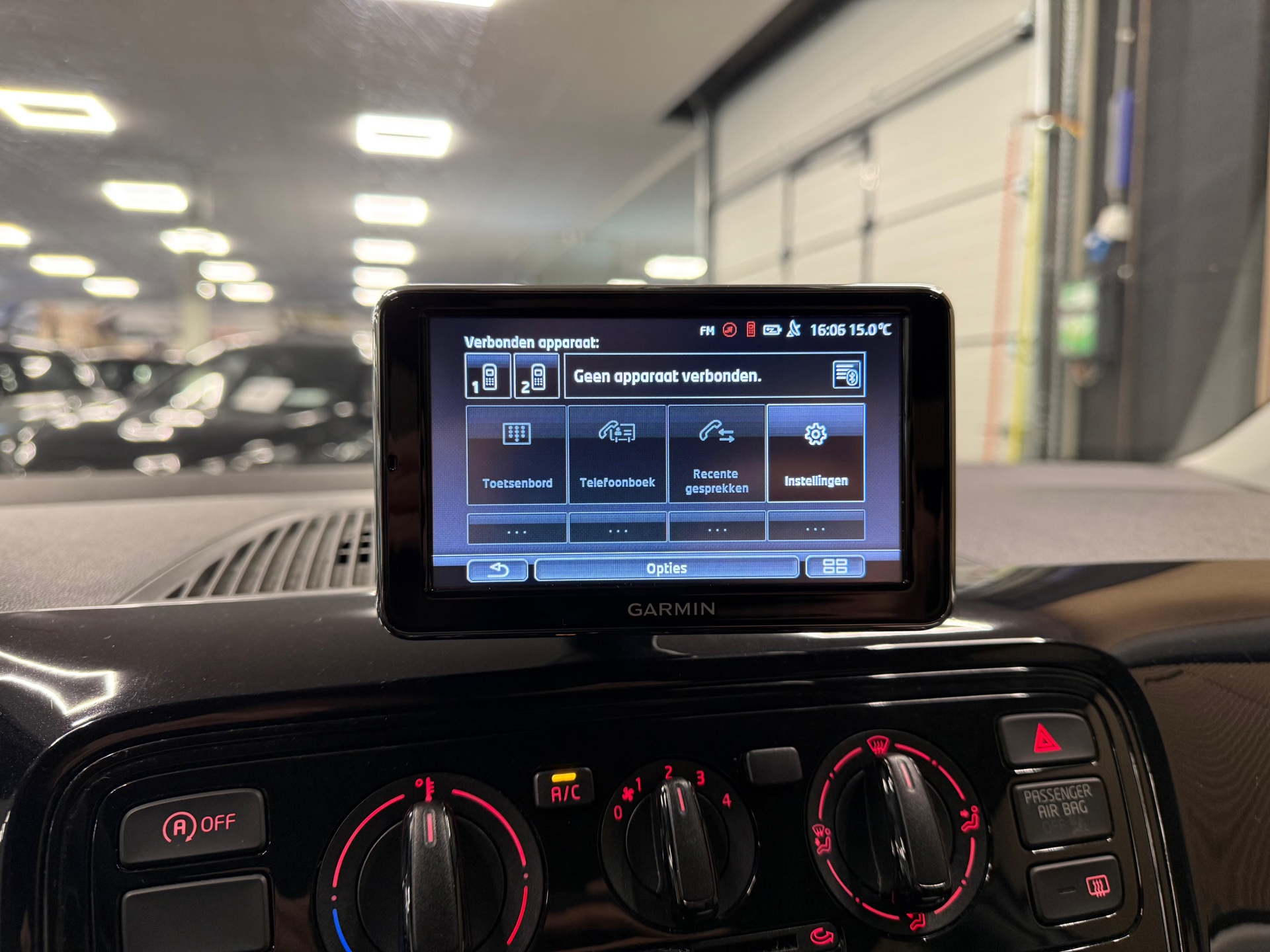 https://www.autokooy.nl//xml/images/53263004-17.JPG